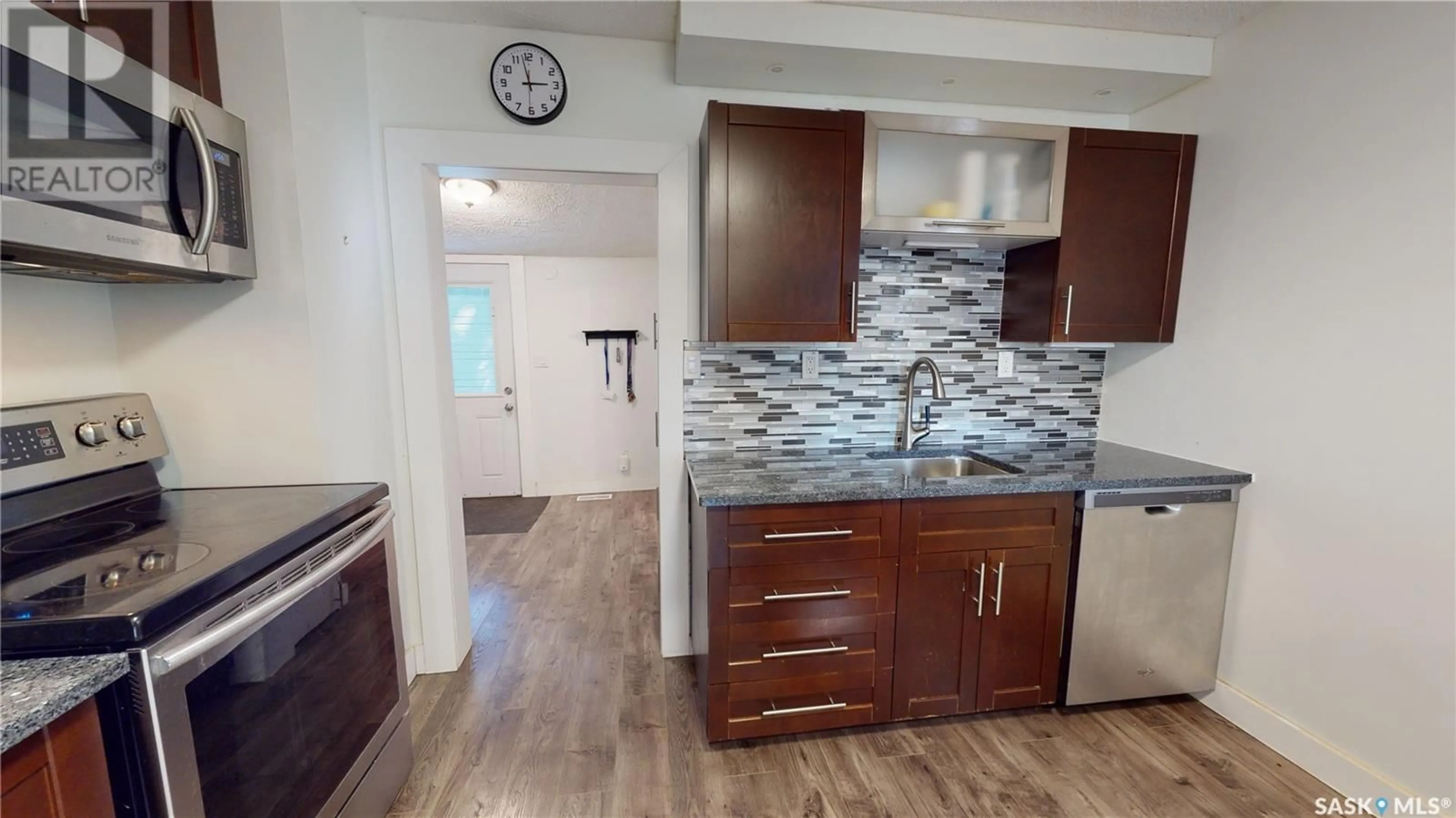 Open concept kitchen, unknown for 1939 St Charles AVENUE, Saskatoon Saskatchewan S7M0N7