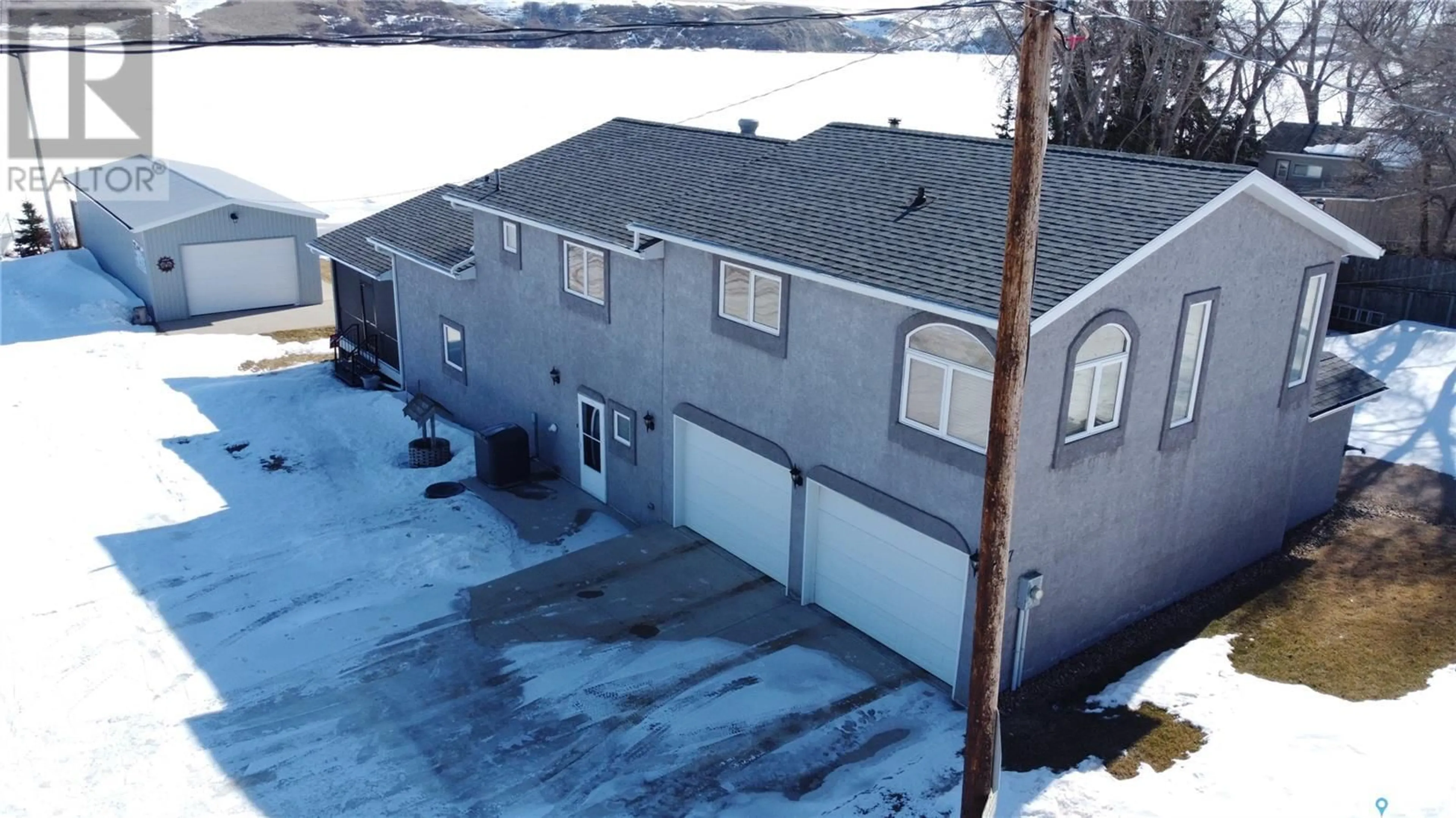 A pic from outside/outdoor area/front of a property/back of a property/a pic from drone, building for 47 Ferguson BAY, Ferguson Bay Saskatchewan S0N2N0