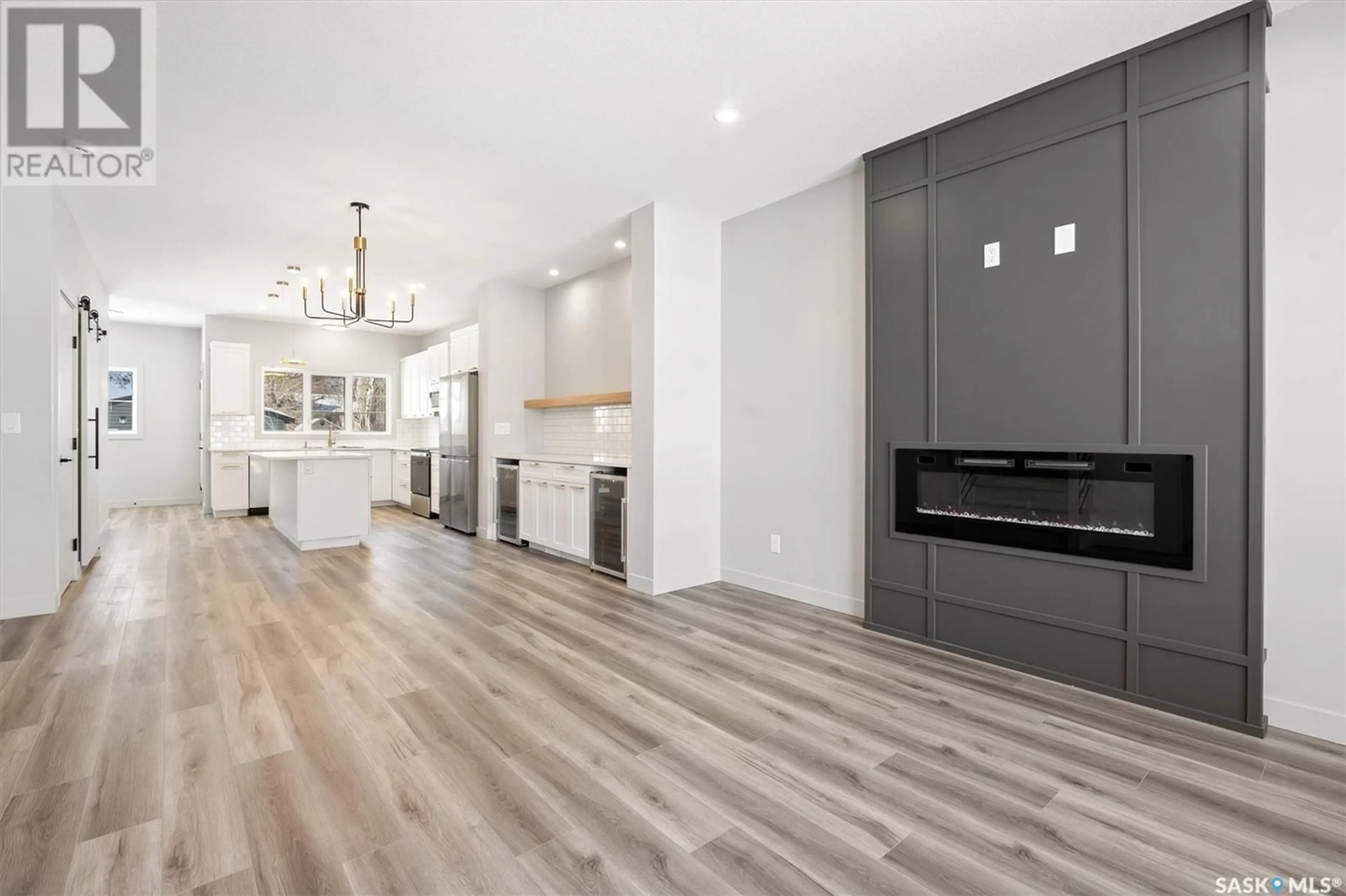 Open concept kitchen, unknown for 2336 Haultain AVENUE, Saskatoon Saskatchewan S7J1R1