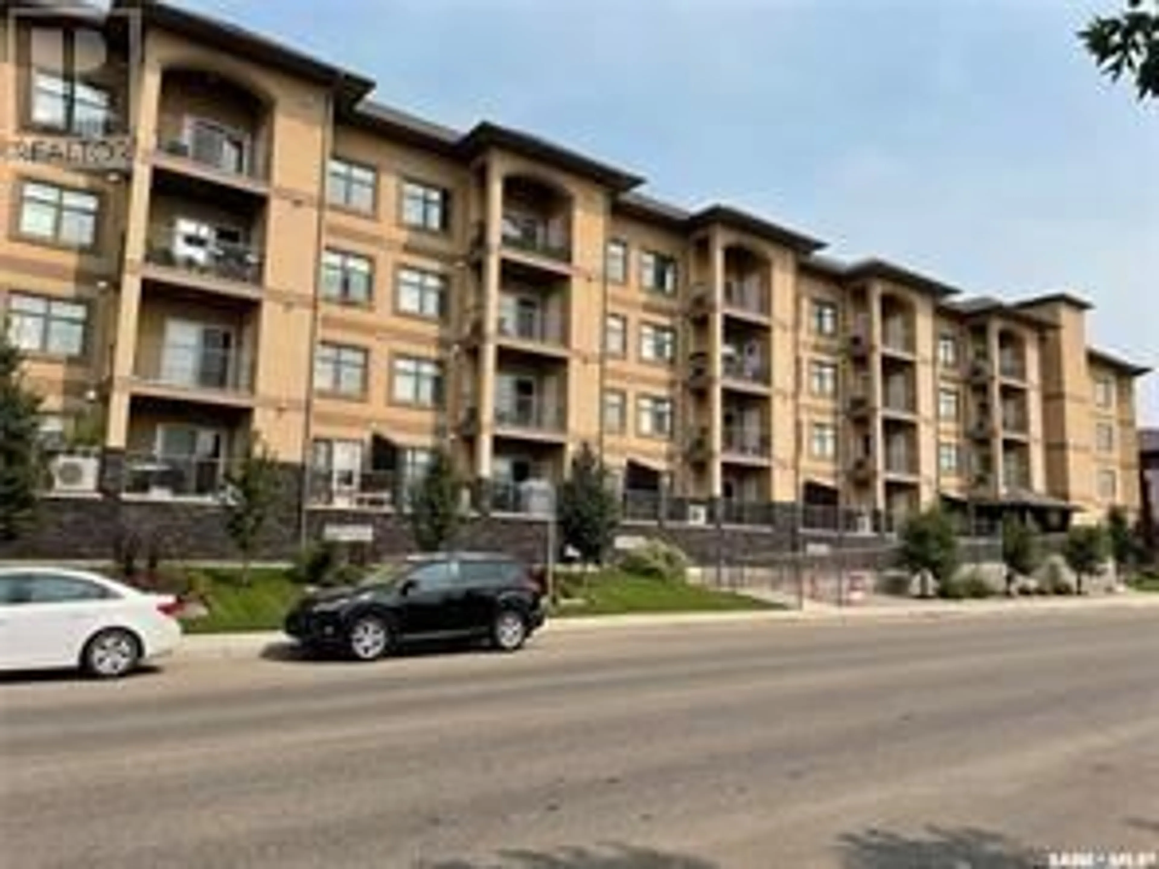 A pic from outside/outdoor area/front of a property/back of a property/a pic from drone, unknown for 3630 - 312 HAUGHTON ROAD, Regina Saskatchewan S4V1P1