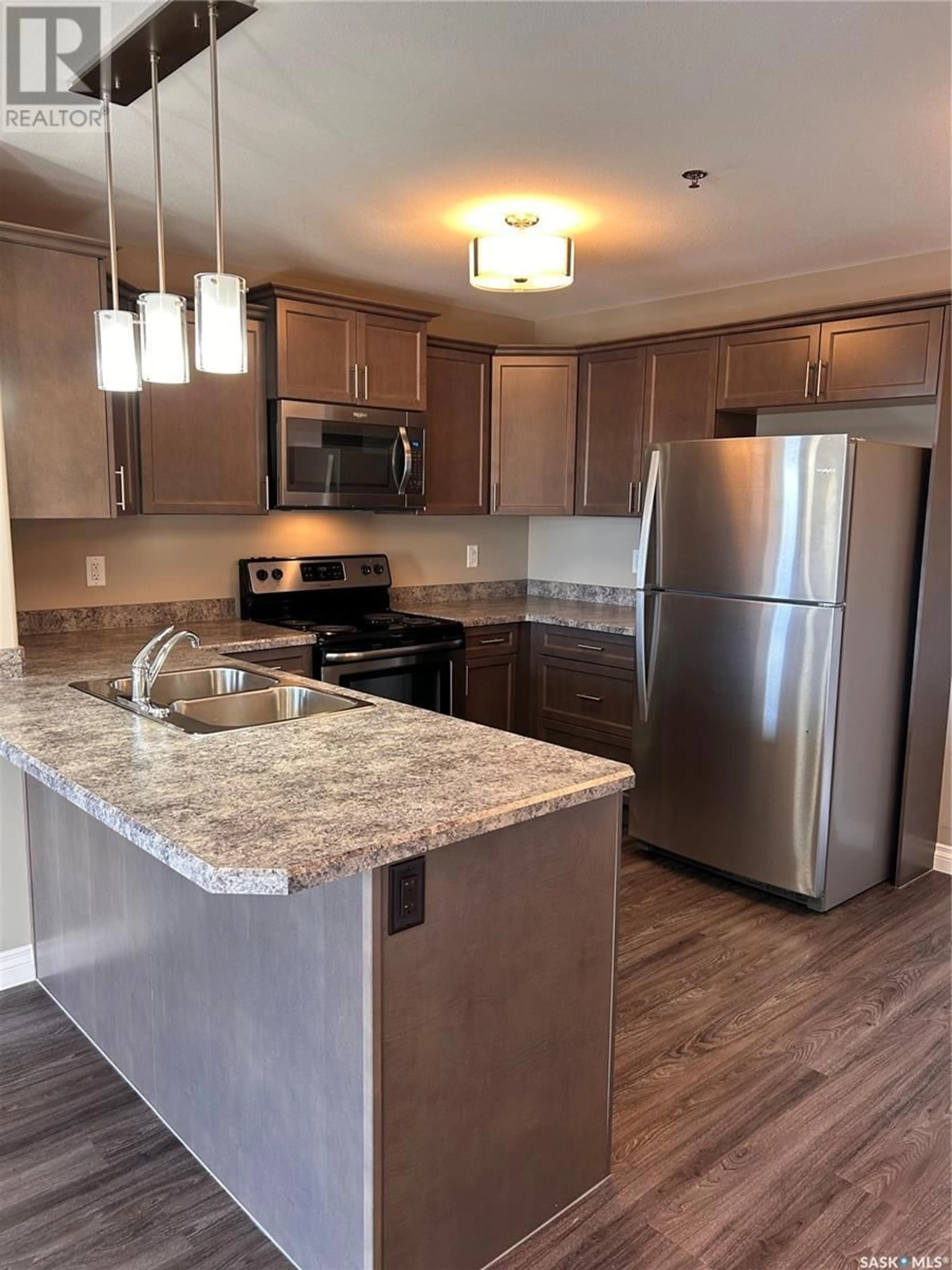 Open concept kitchen, unknown for 312 3630 Haughton ROAD, Regina Saskatchewan S4V1P1