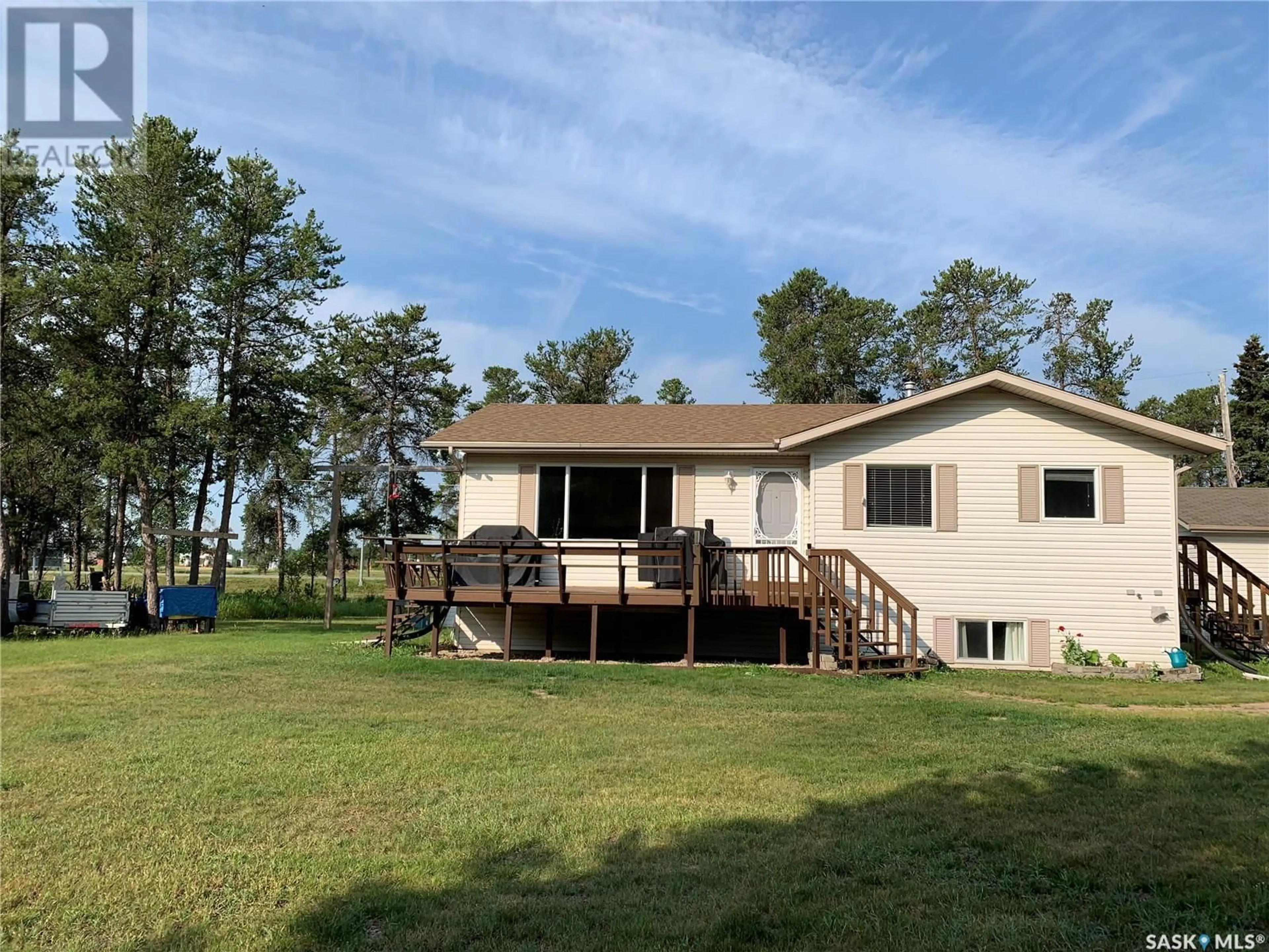 A pic from outside/outdoor area/front of a property/back of a property/a pic from drone, water/lake/river/ocean view for 909 Prince STREET, Hudson Bay Saskatchewan S0E0Y0