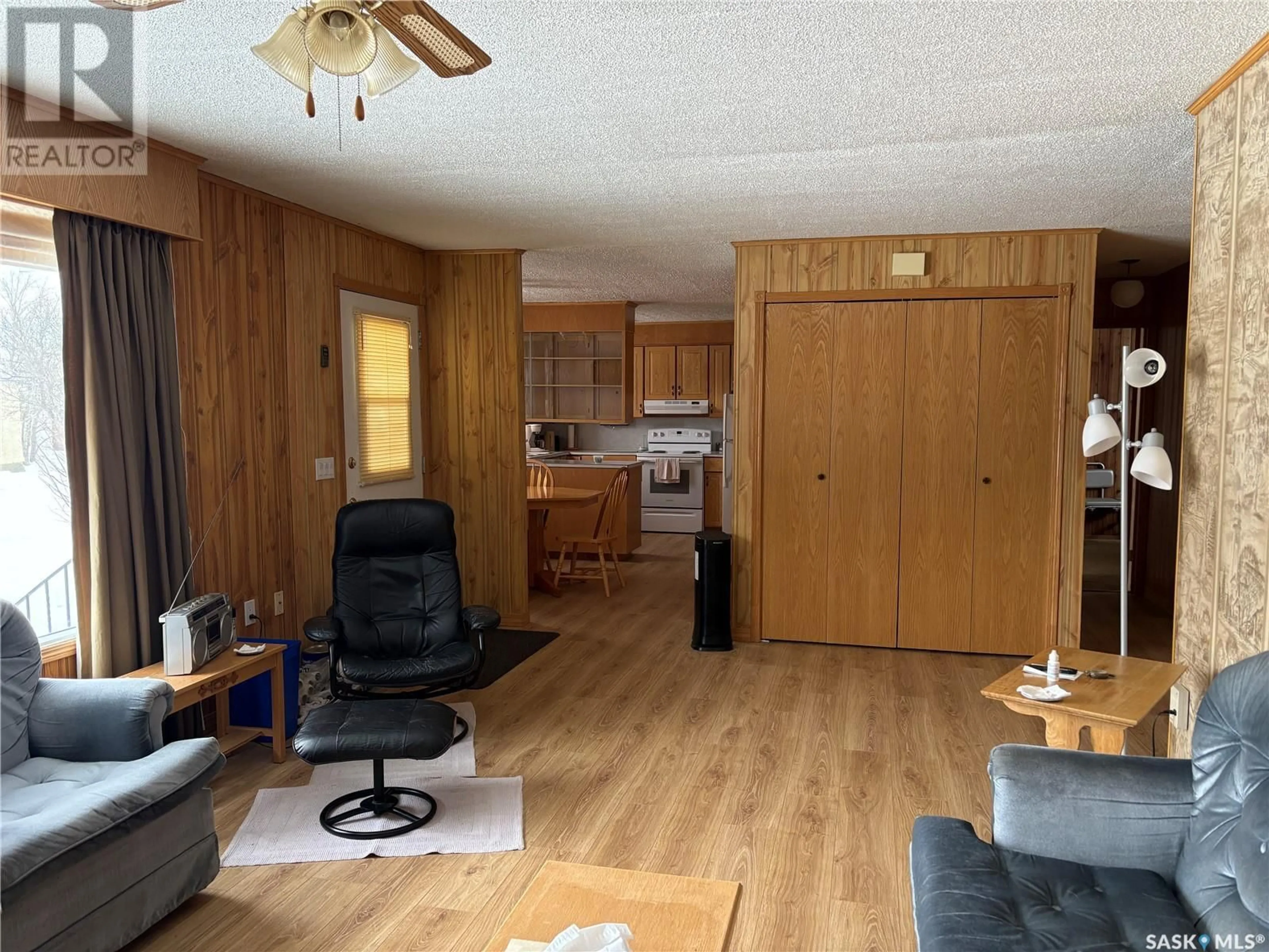 A pic of a room for 304 3RD STREET, Cabri Saskatchewan S0N0J0
