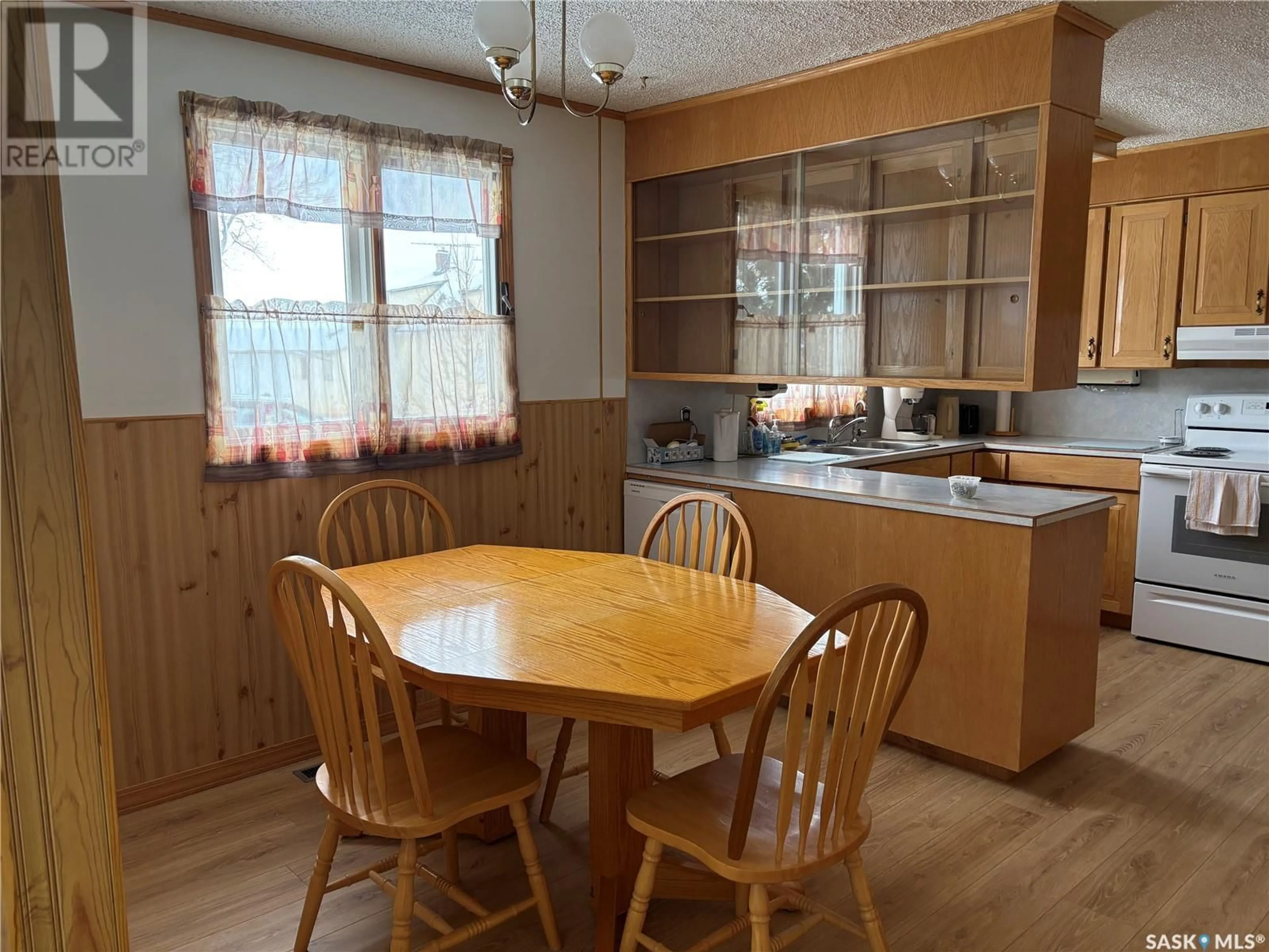 Standard kitchen, wood/laminate floor for 304 3RD STREET, Cabri Saskatchewan S0N0J0