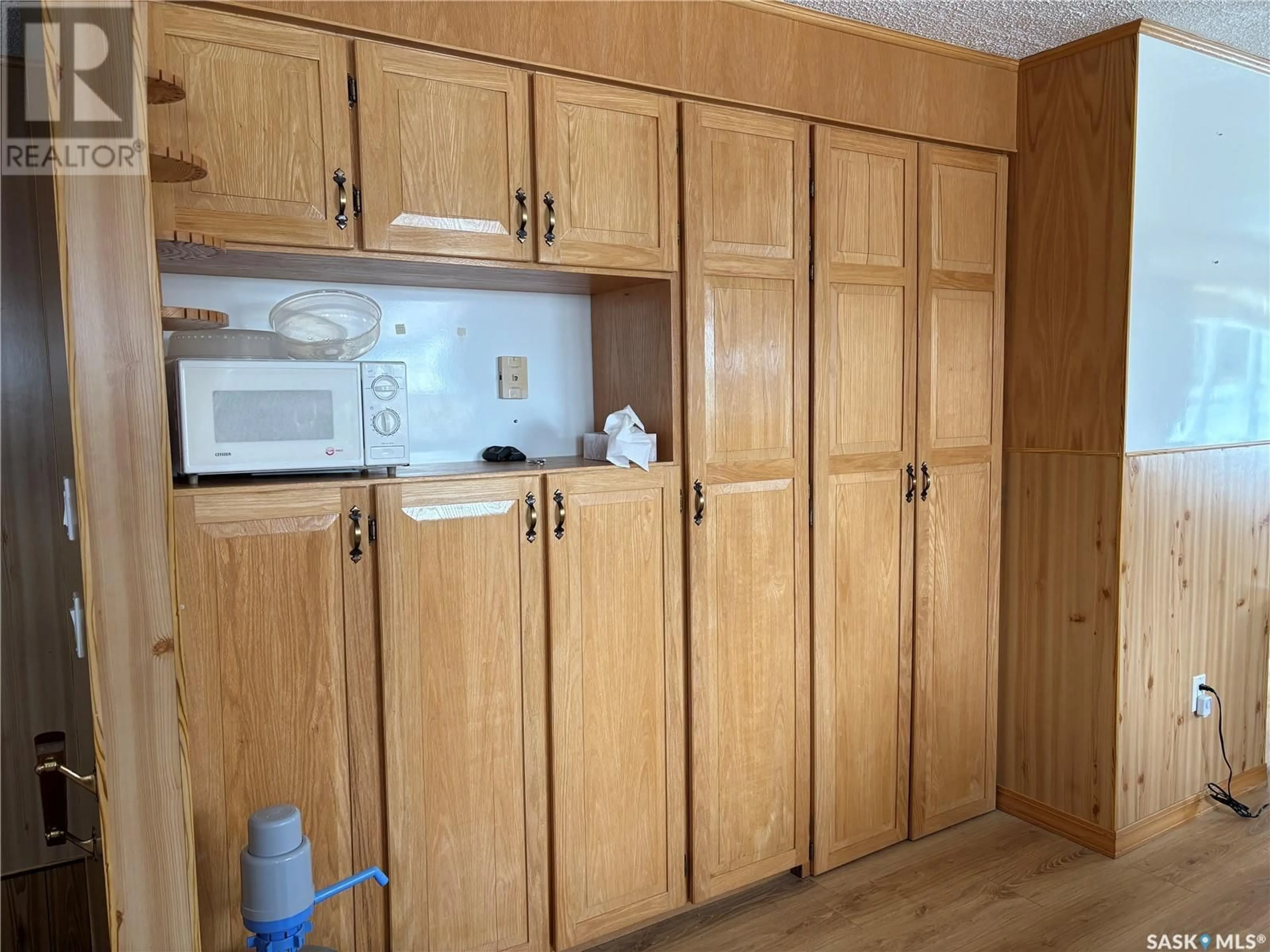 Standard kitchen, unknown for 304 3RD STREET, Cabri Saskatchewan S0N0J0