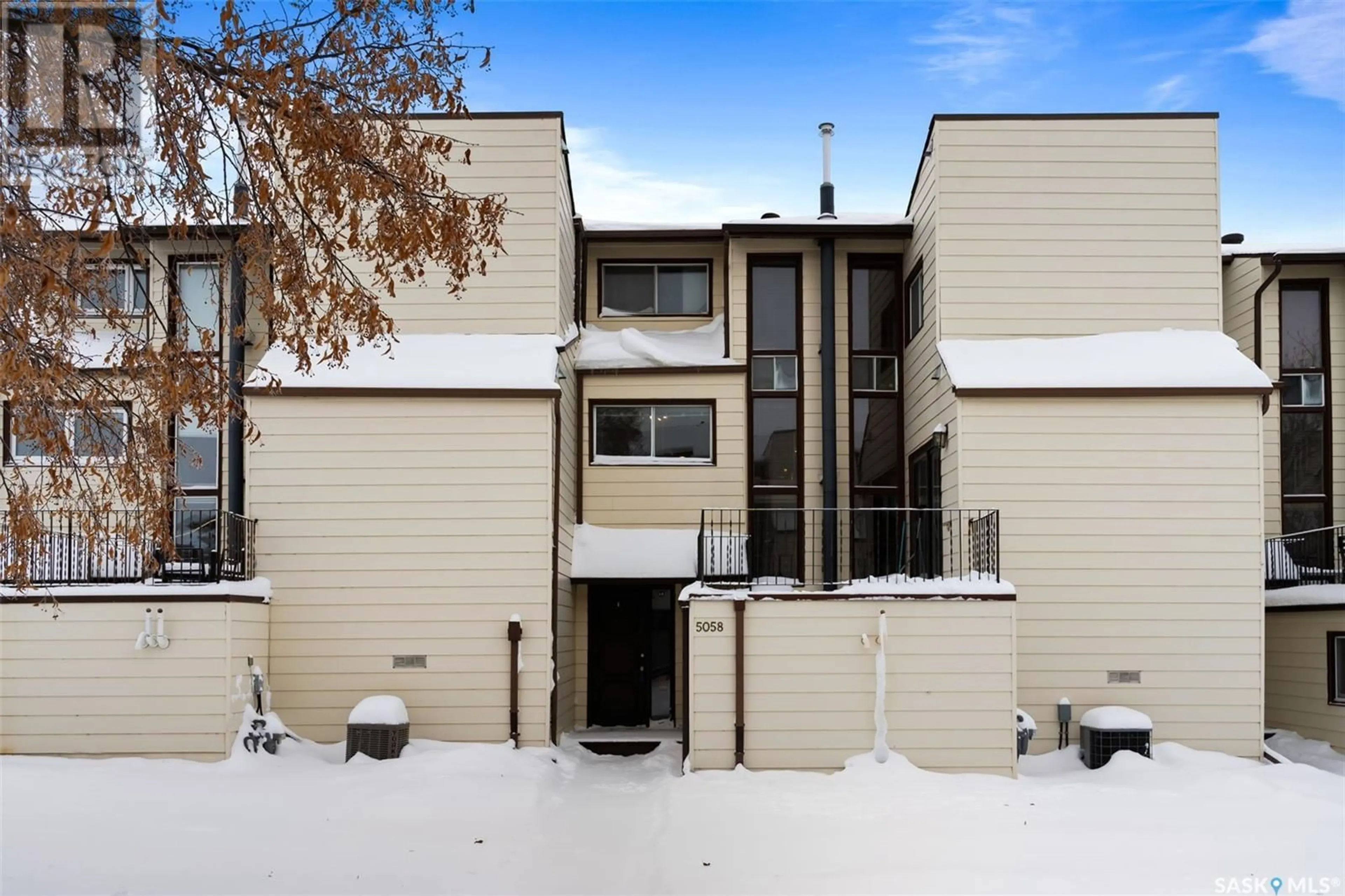Unknown for 5058 10TH AVENUE, Regina Saskatchewan S4T7P4