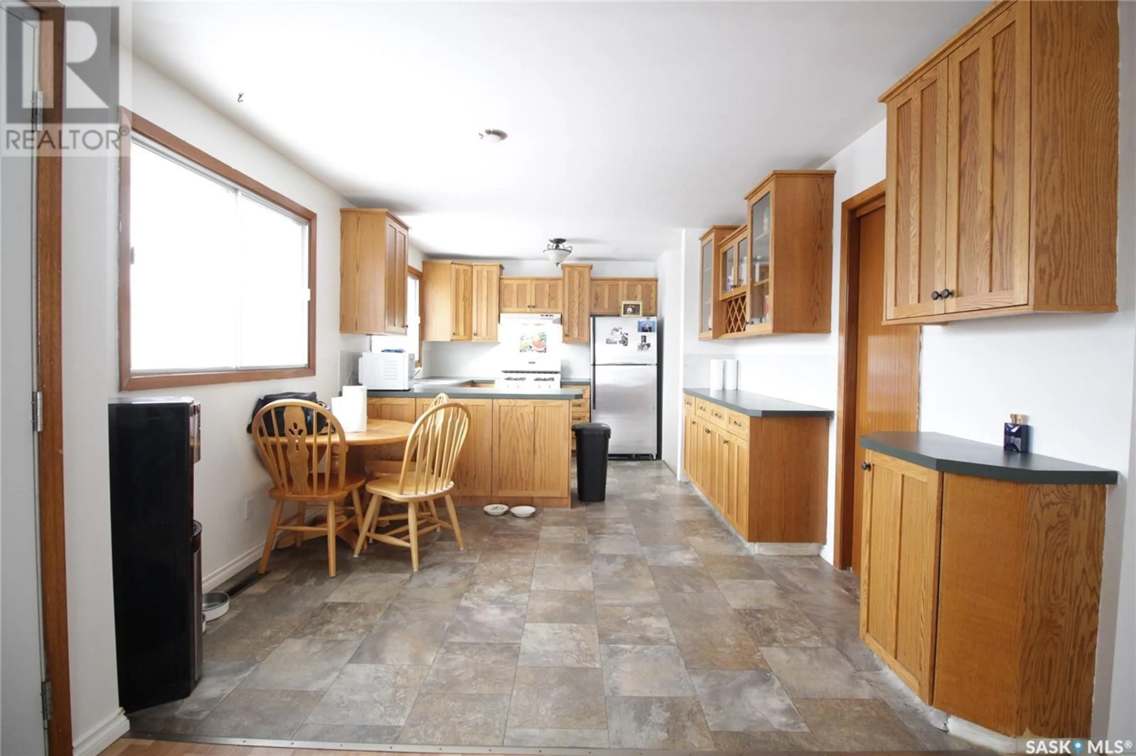 Standard kitchen, ceramic/tile floor for 608 Broadway AVENUE, Moosomin Saskatchewan S0G3N0