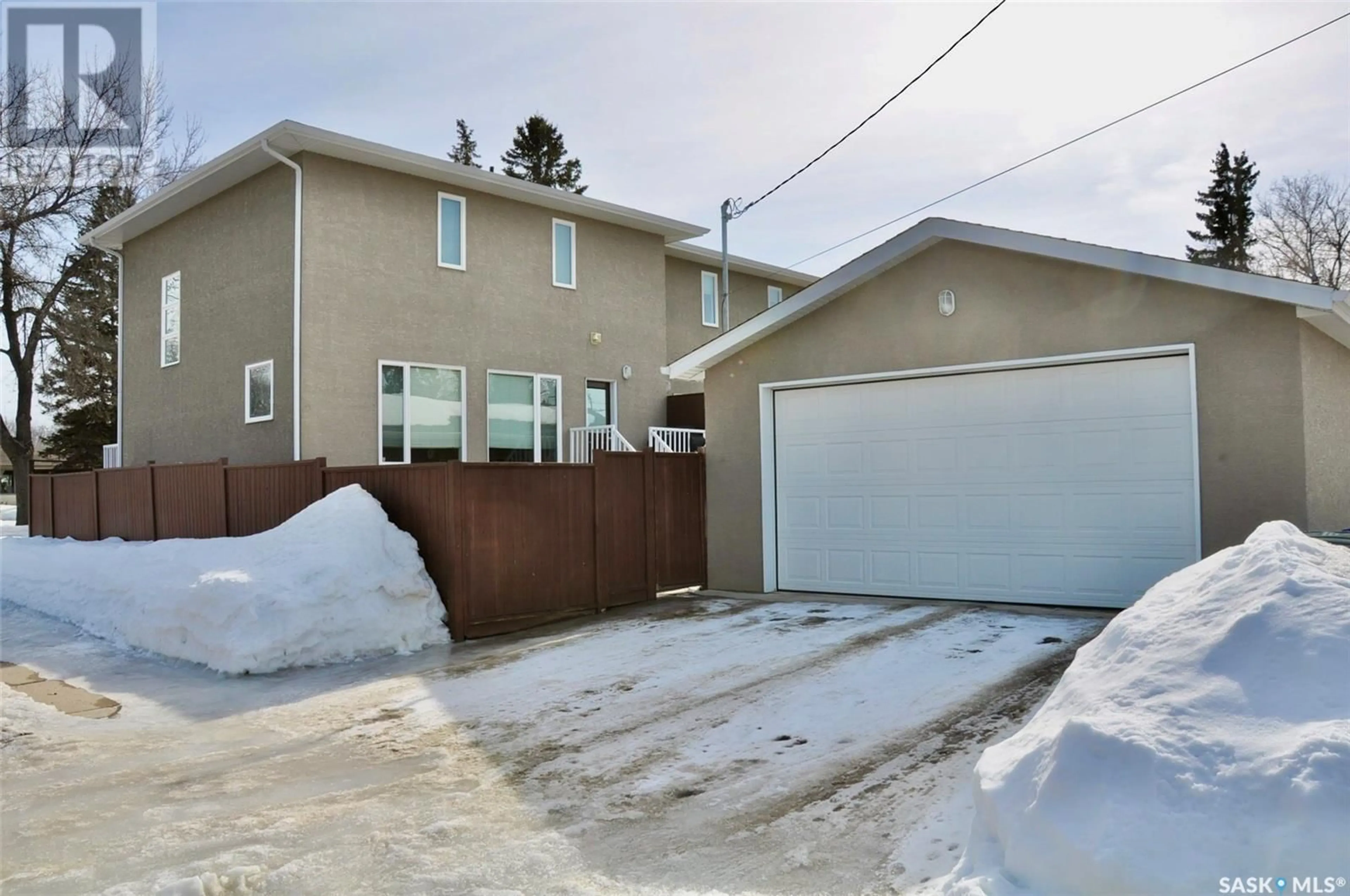 A pic from outside/outdoor area/front of a property/back of a property/a pic from drone, street for 2124 Broadway AVENUE, Saskatoon Saskatchewan S7J0Y4