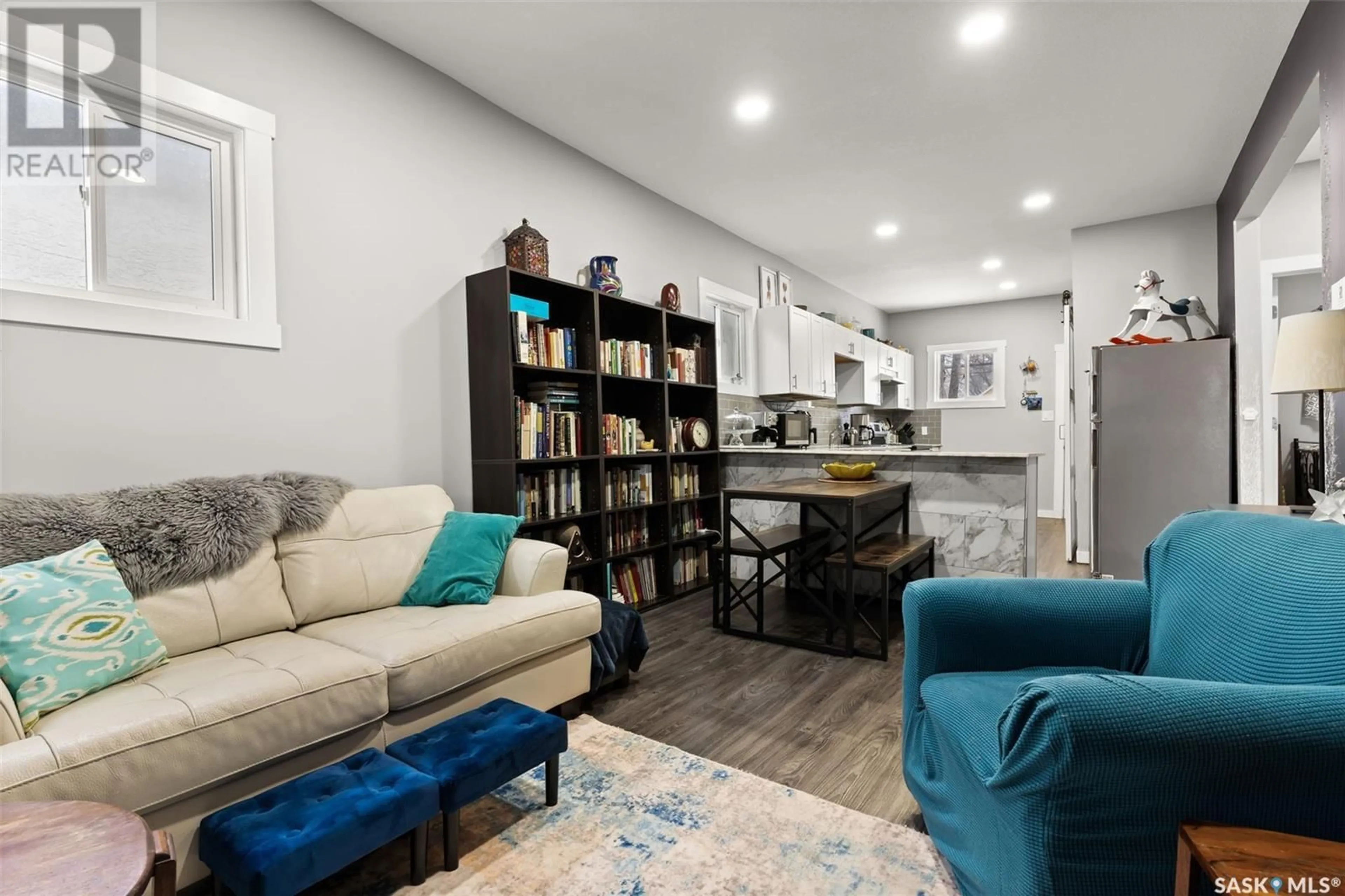 Standard kitchen, unknown for 2344 WALLACE STREET, Regina Saskatchewan S4N4A9