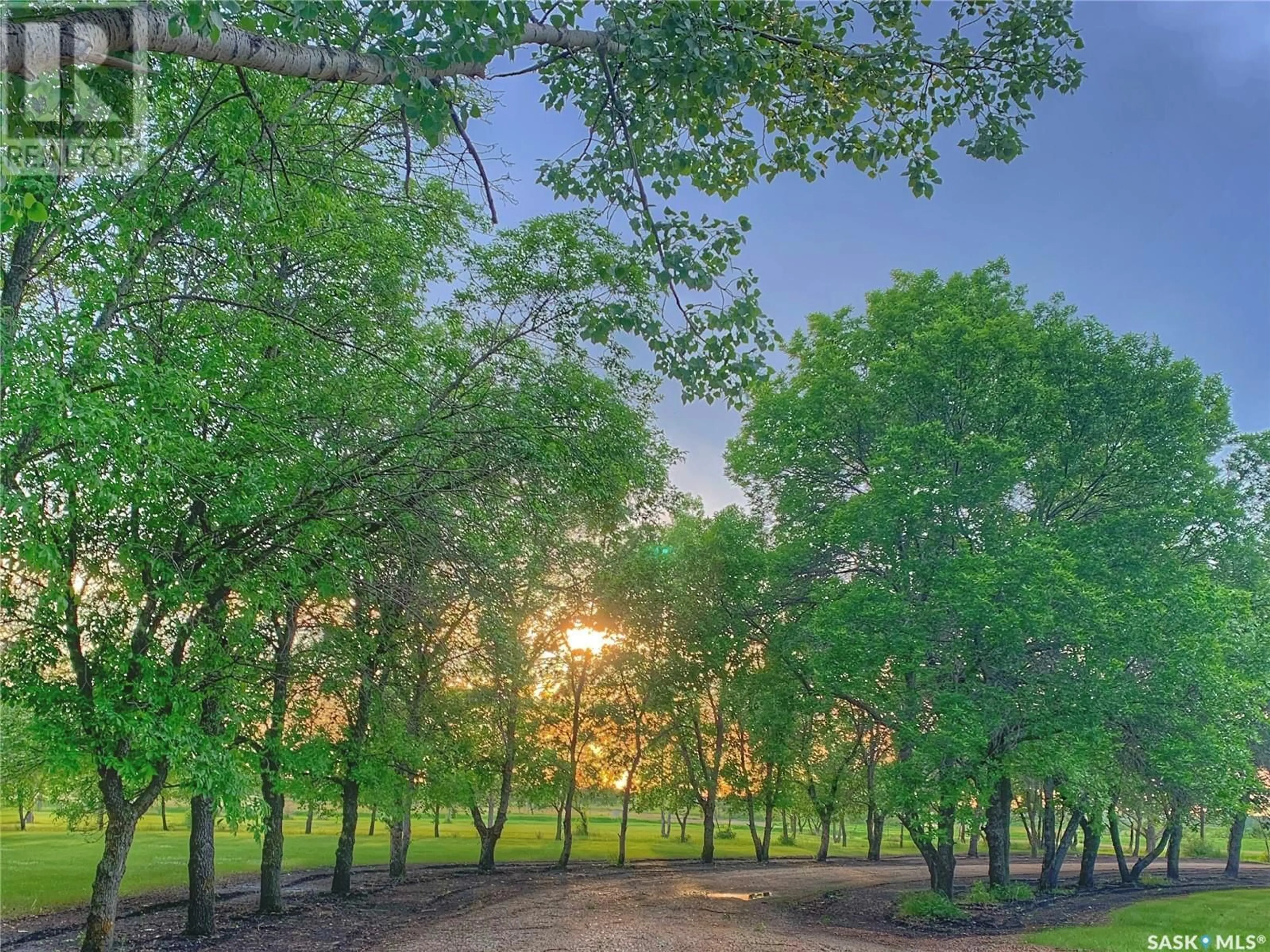Blurry image for WATSON ACREAGE, Lakeside Rm No. 338 Saskatchewan S0K4V0