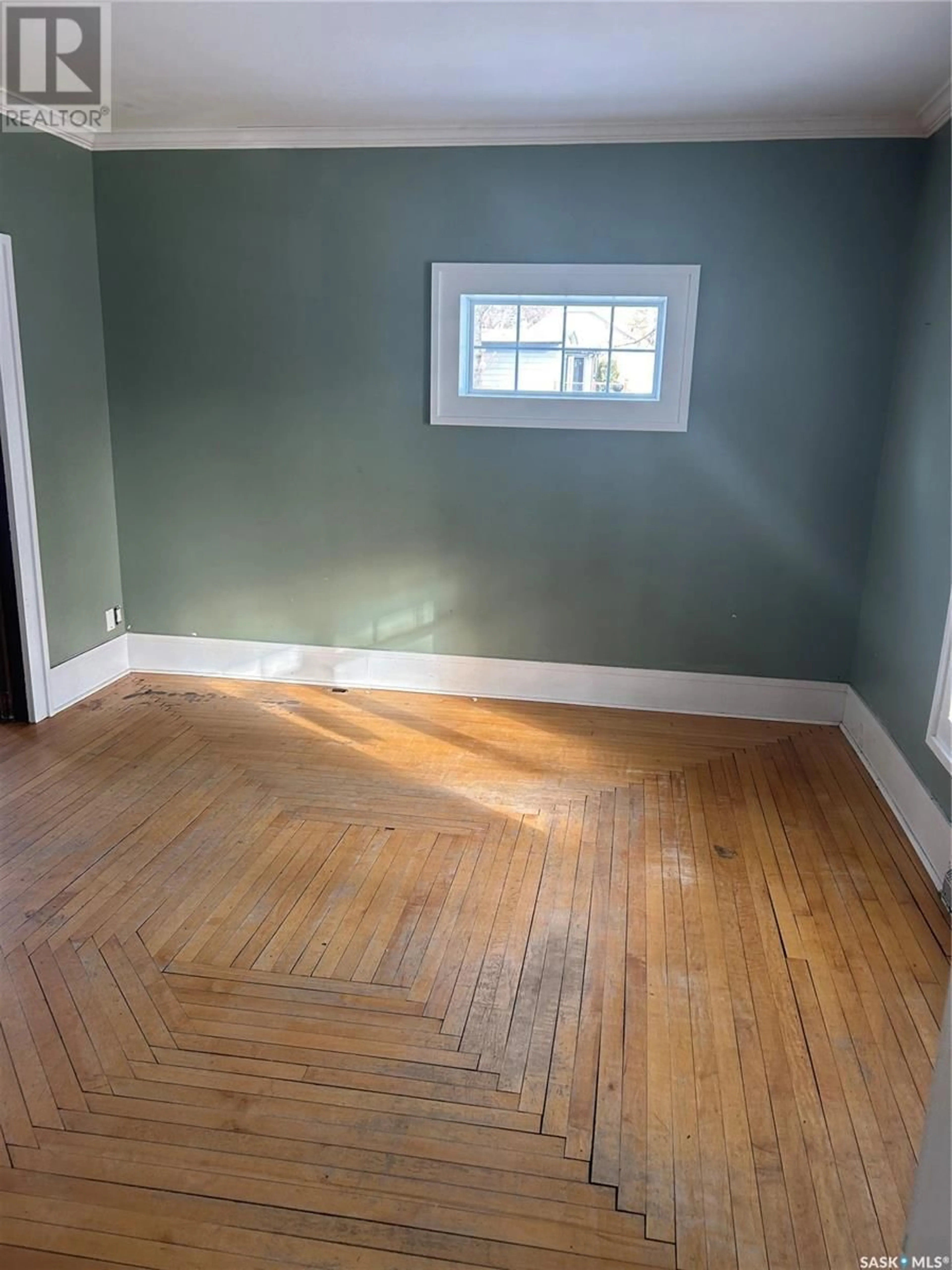A pic of a room for 1096 ALGOMA AVENUE, Moose Jaw Saskatchewan S6H3Z5