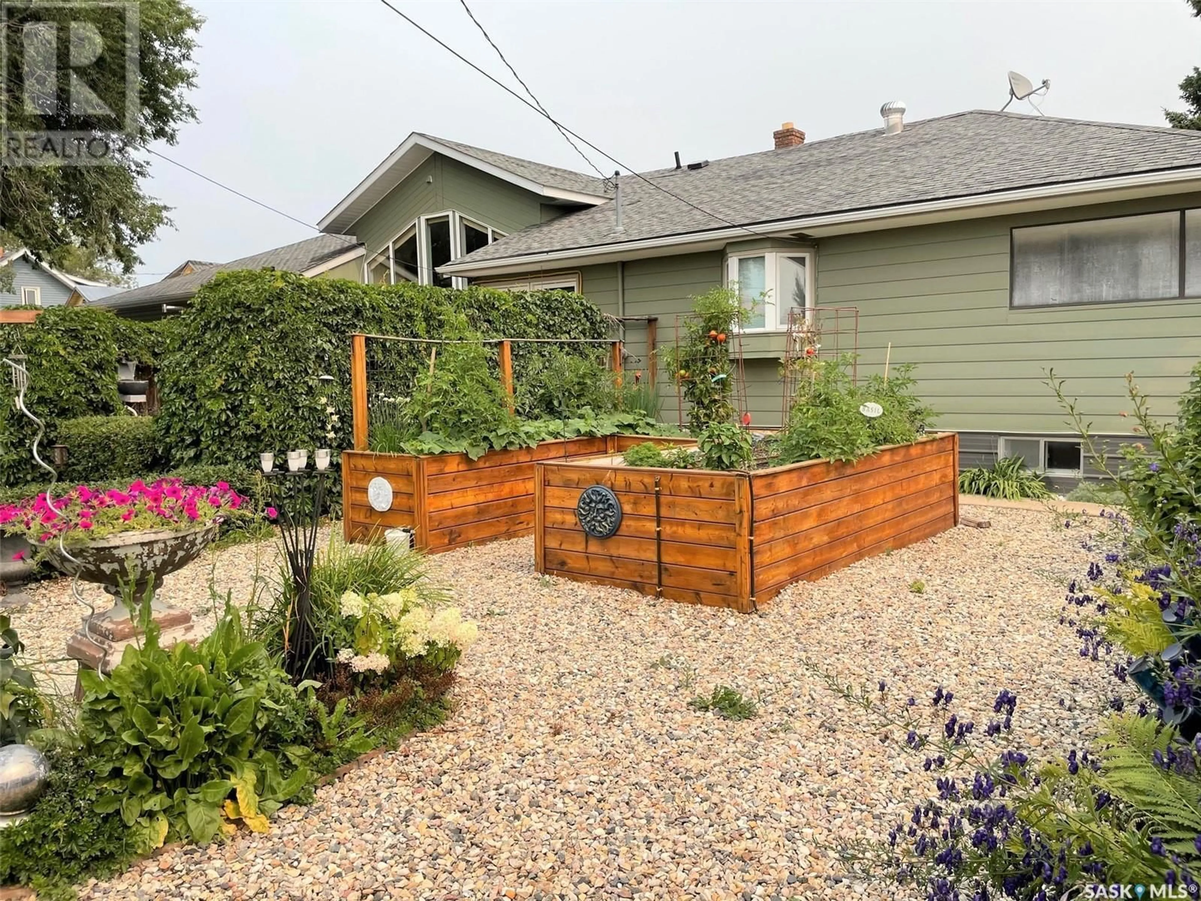 Patio, street for 309 PRINCE STREET, Hudson Bay Saskatchewan S0E0Y0