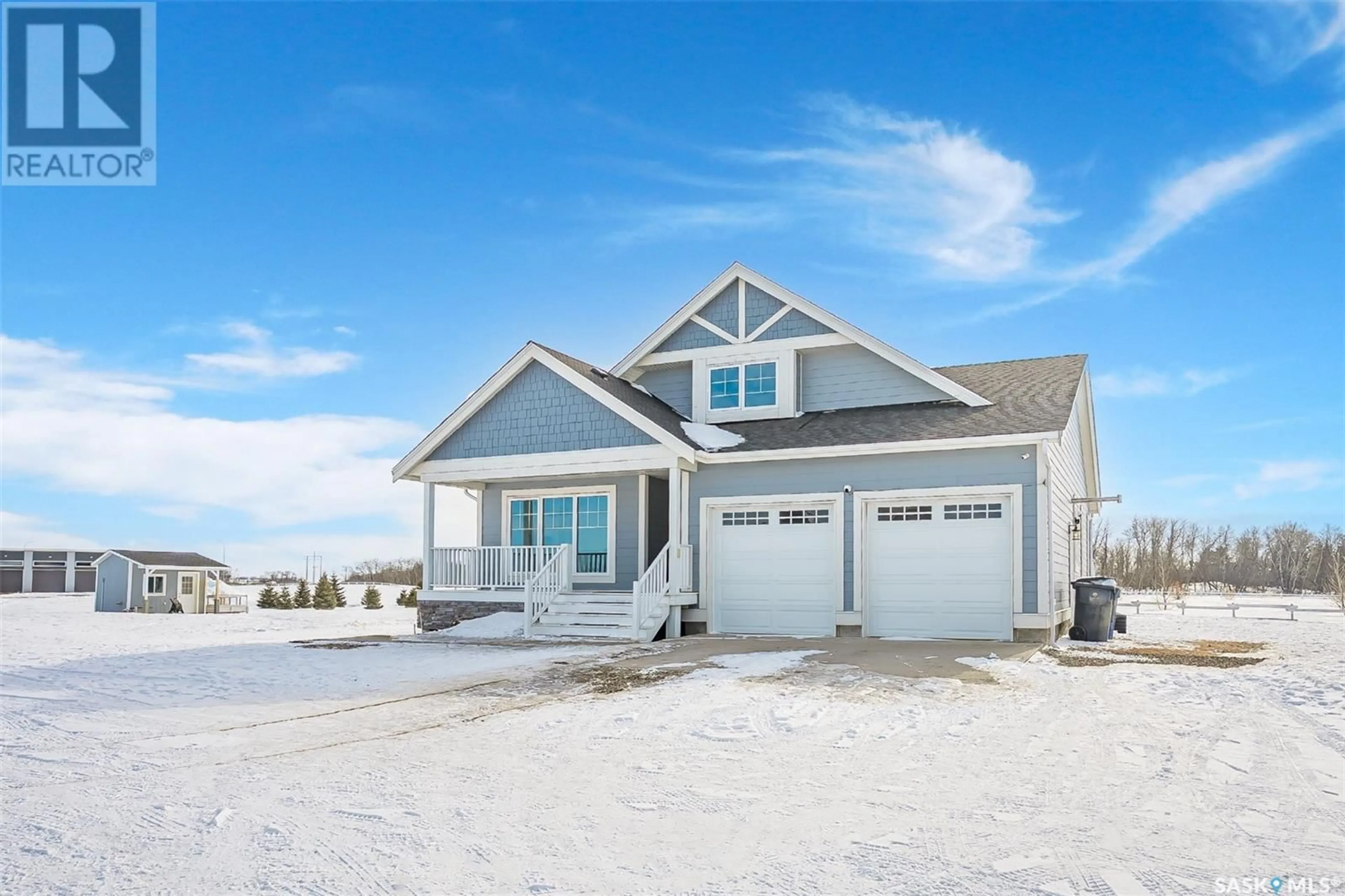 Home with vinyl exterior material, unknown for 49 South Country Estates, Dundurn Rm No. 314 Saskatchewan S0K1K0