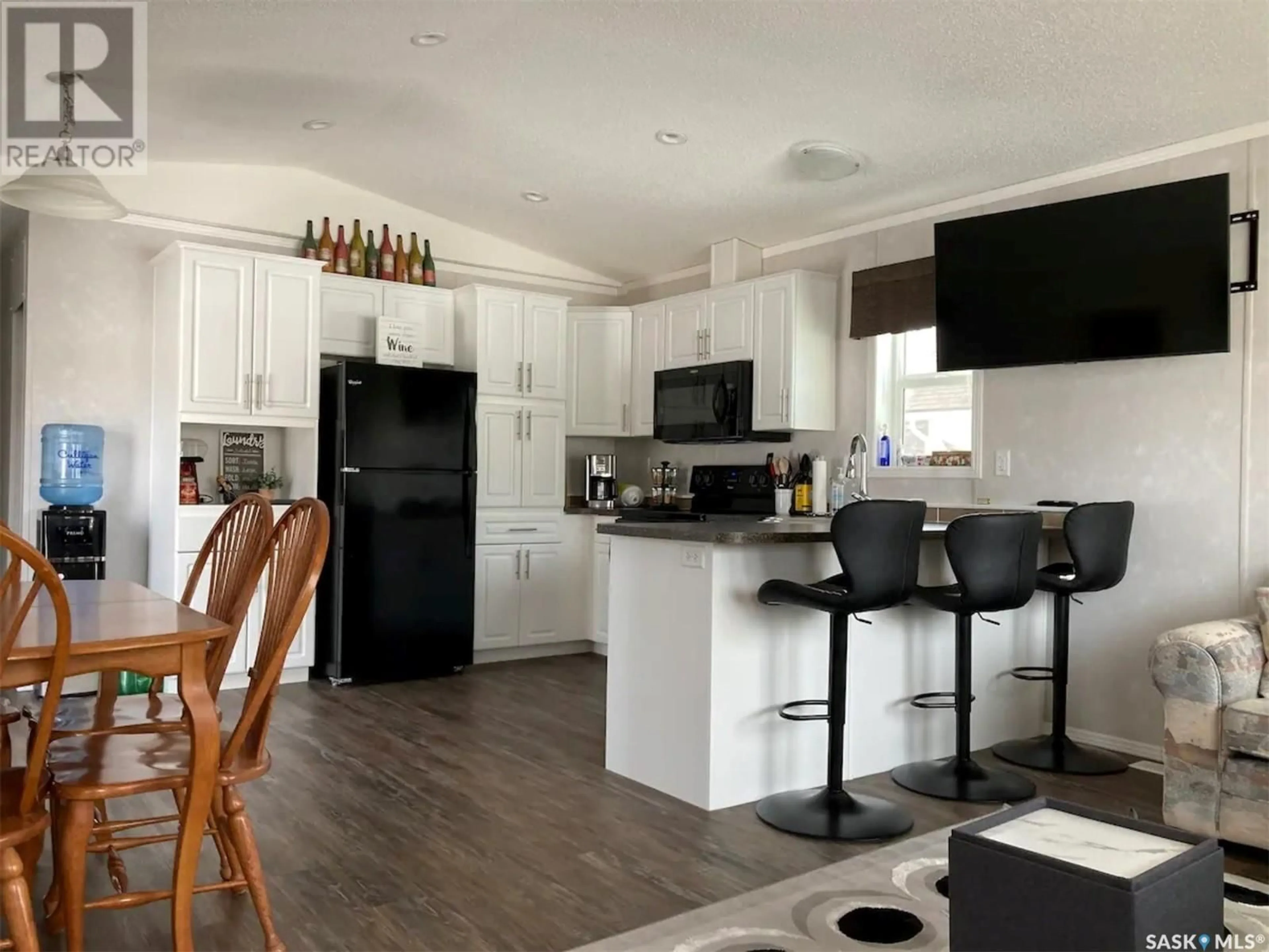 Open concept kitchen, unknown for 412 CAPALANO DRIVE, Good Spirit Acres Saskatchewan S0A0L1