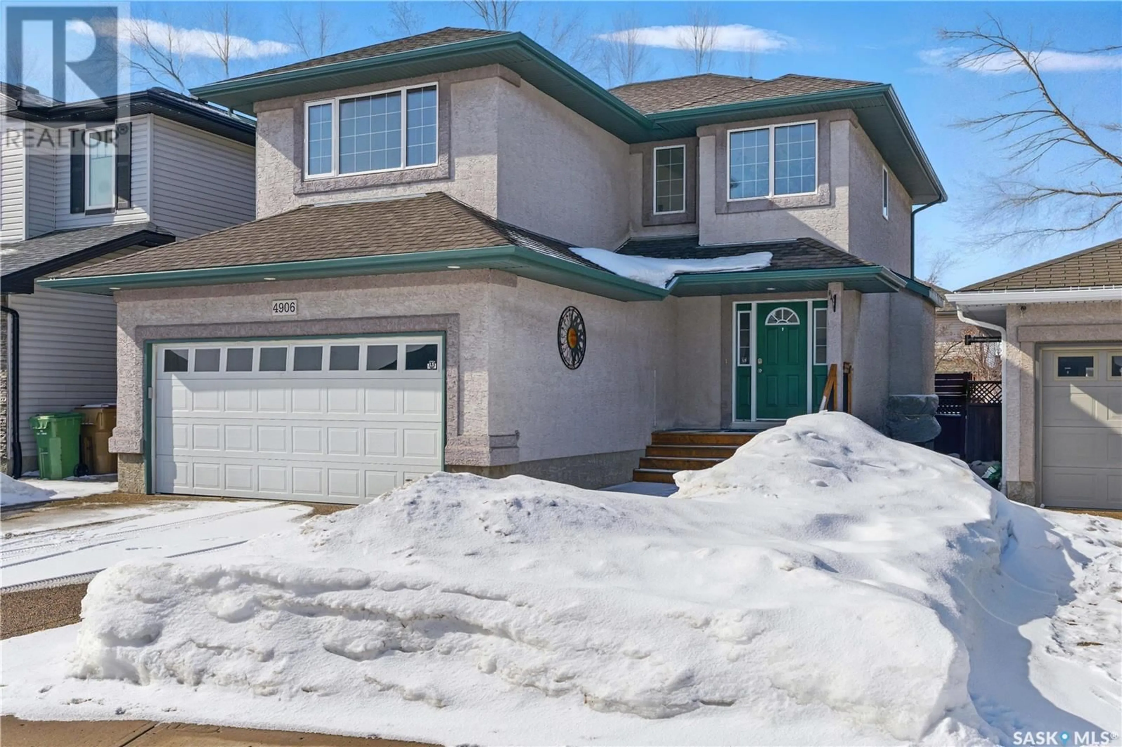 Home with vinyl exterior material, street for 4906 Webster CRESCENT, Regina Saskatchewan S4X4S9