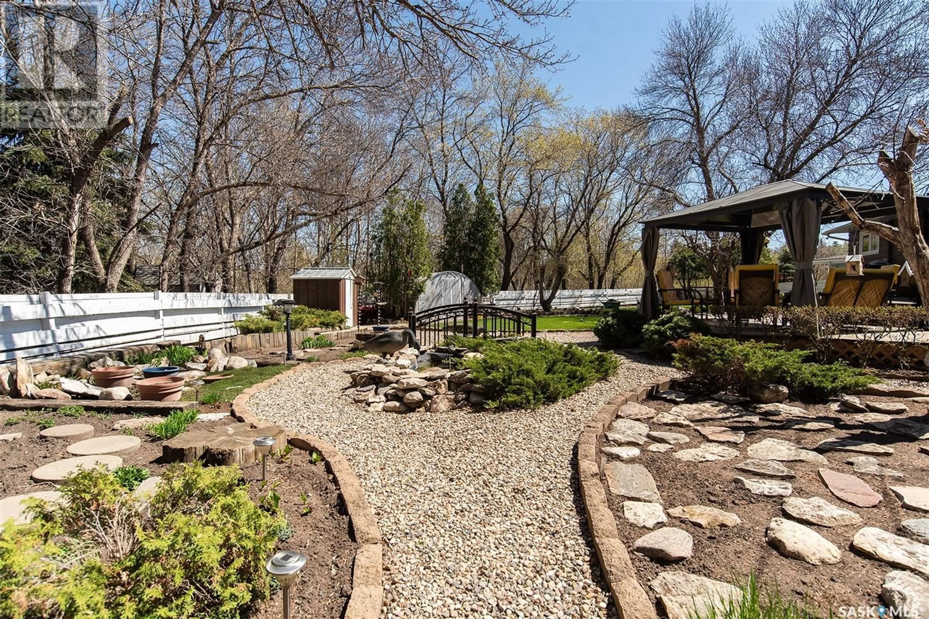 Patio, street for 204 BROOKDALE PLACE, Wynyard Saskatchewan S0A4T0
