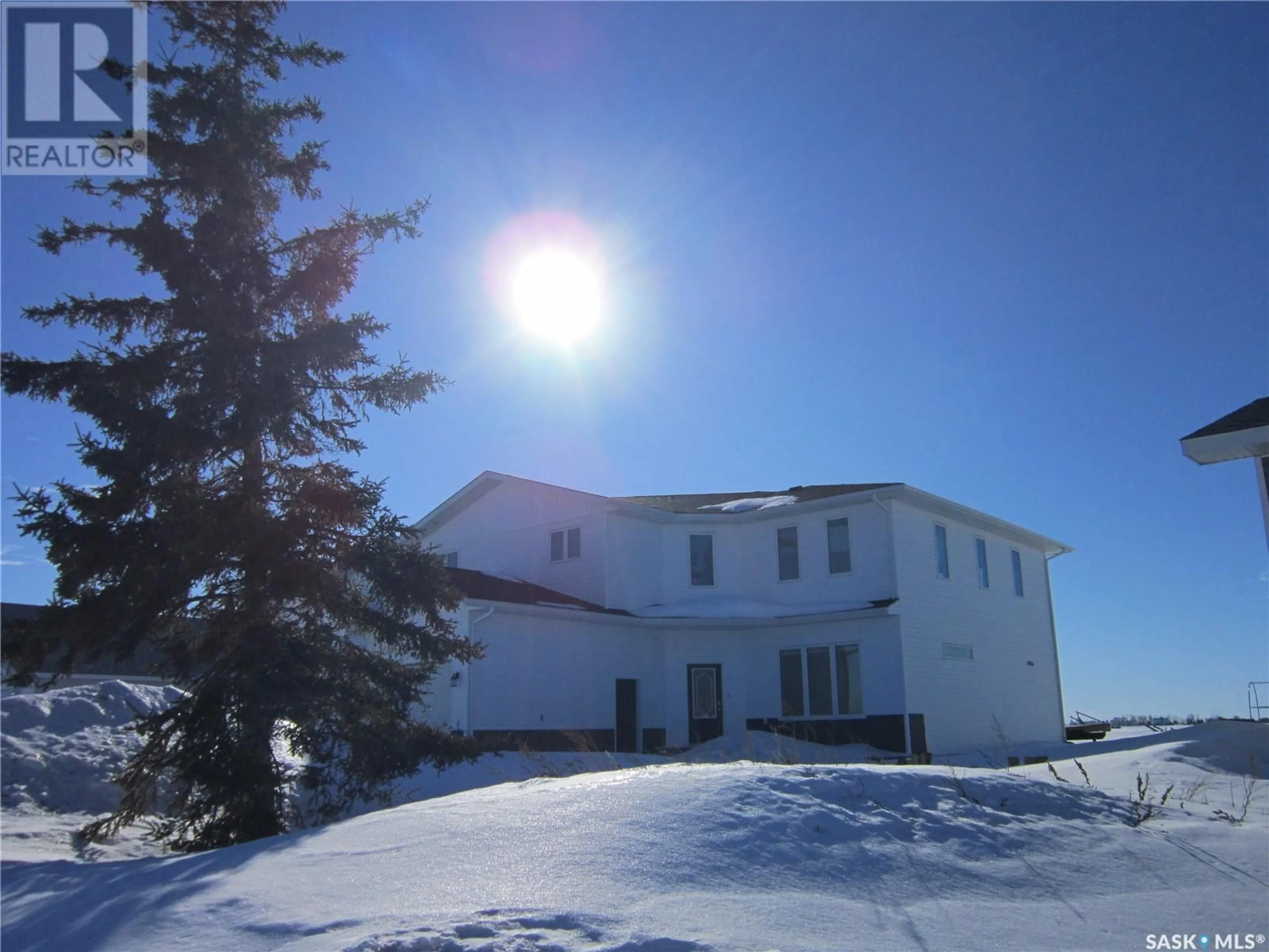 Indoor garage for 589 NICHOLSON DRIVE, Carrot River Saskatchewan S0E0L0