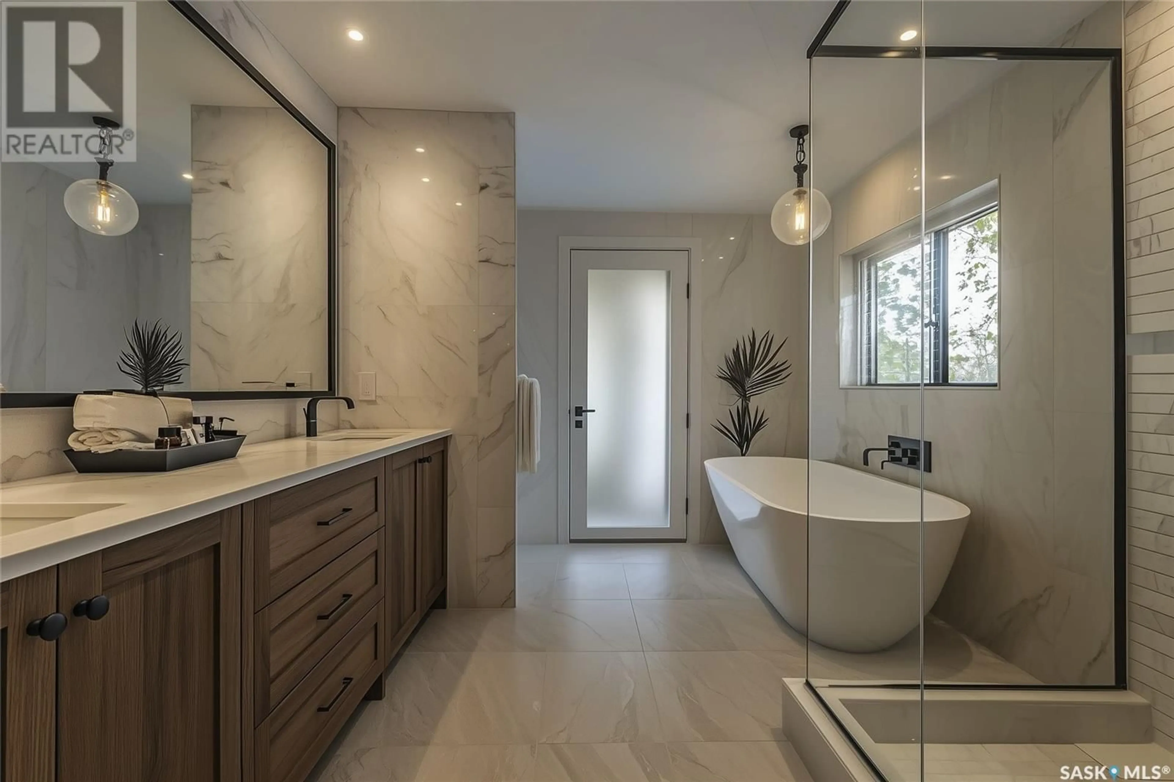 Contemporary bathroom, ceramic/tile floor for 6 EDGEMONT EAST, Corman Park Rm No. 344 Saskatchewan S7T1A7