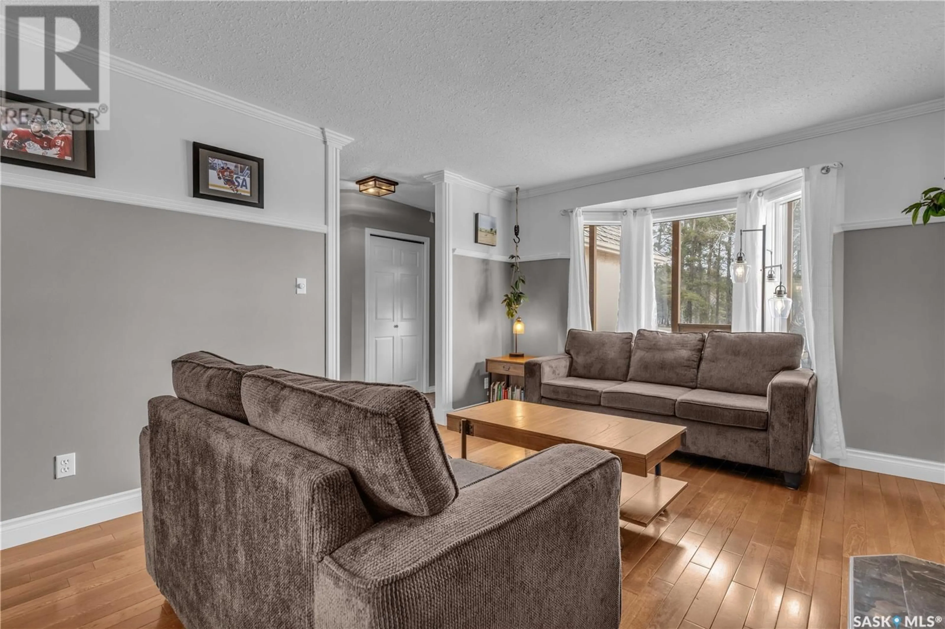 Living room with furniture, unknown for Harris Acreage, Buckland Rm No. 491 Saskatchewan S6V5R3