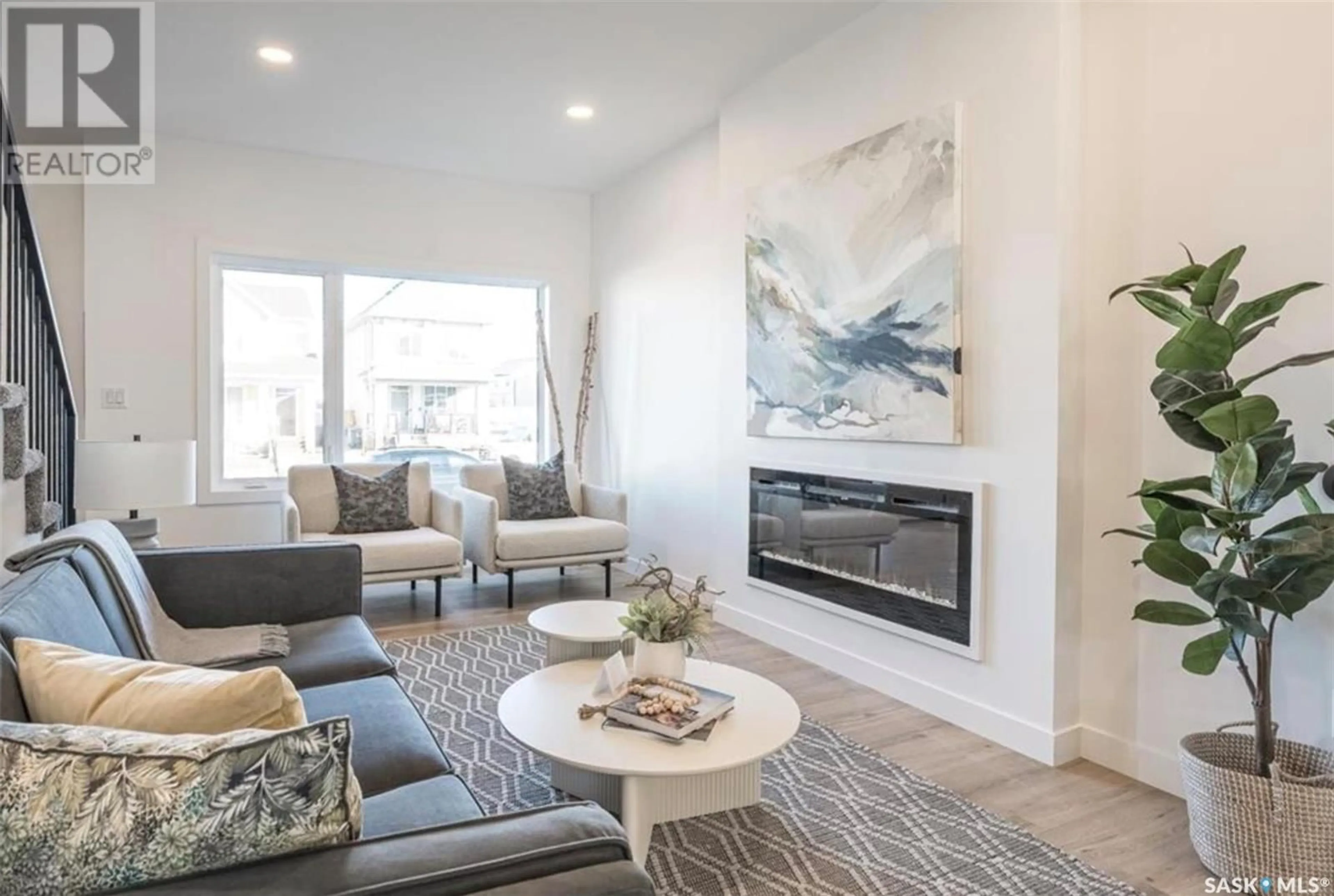 Living room with furniture, unknown for 178 Taube AVENUE, Saskatoon Saskatchewan S7V1L6