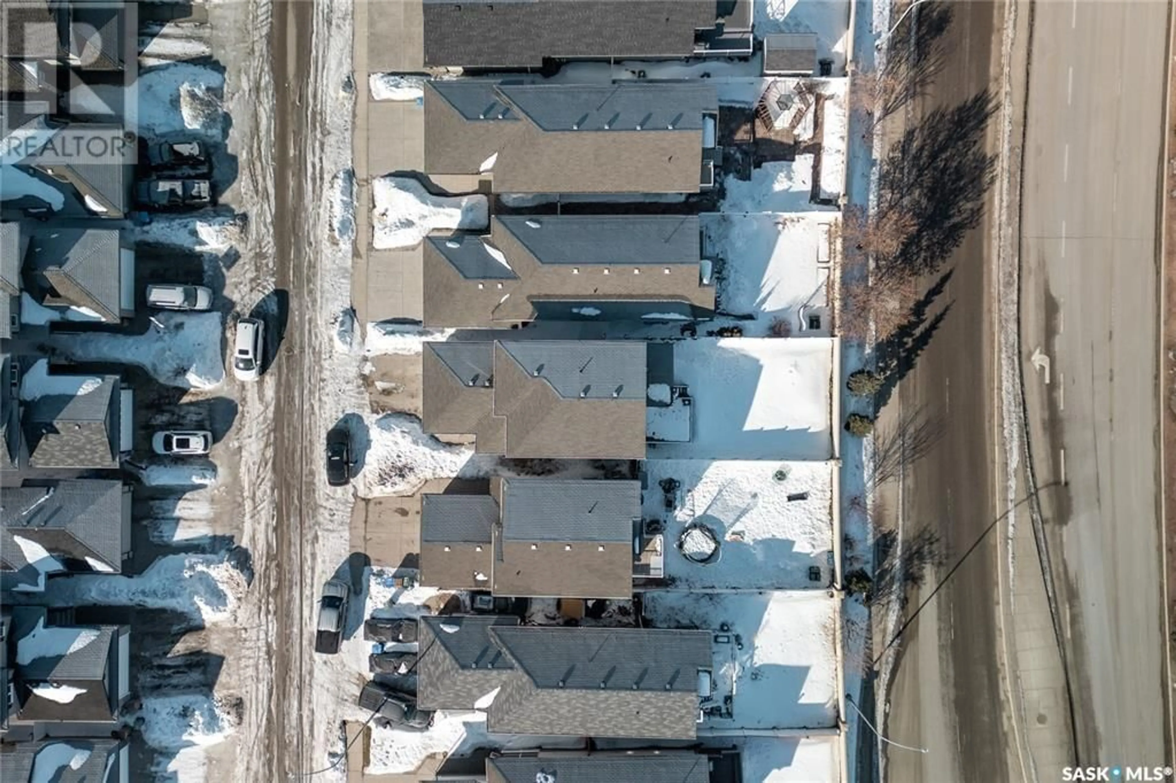 A pic from outside/outdoor area/front of a property/back of a property/a pic from drone, unknown for 4223 Nicurity DRIVE, Regina Saskatchewan S4X0B9