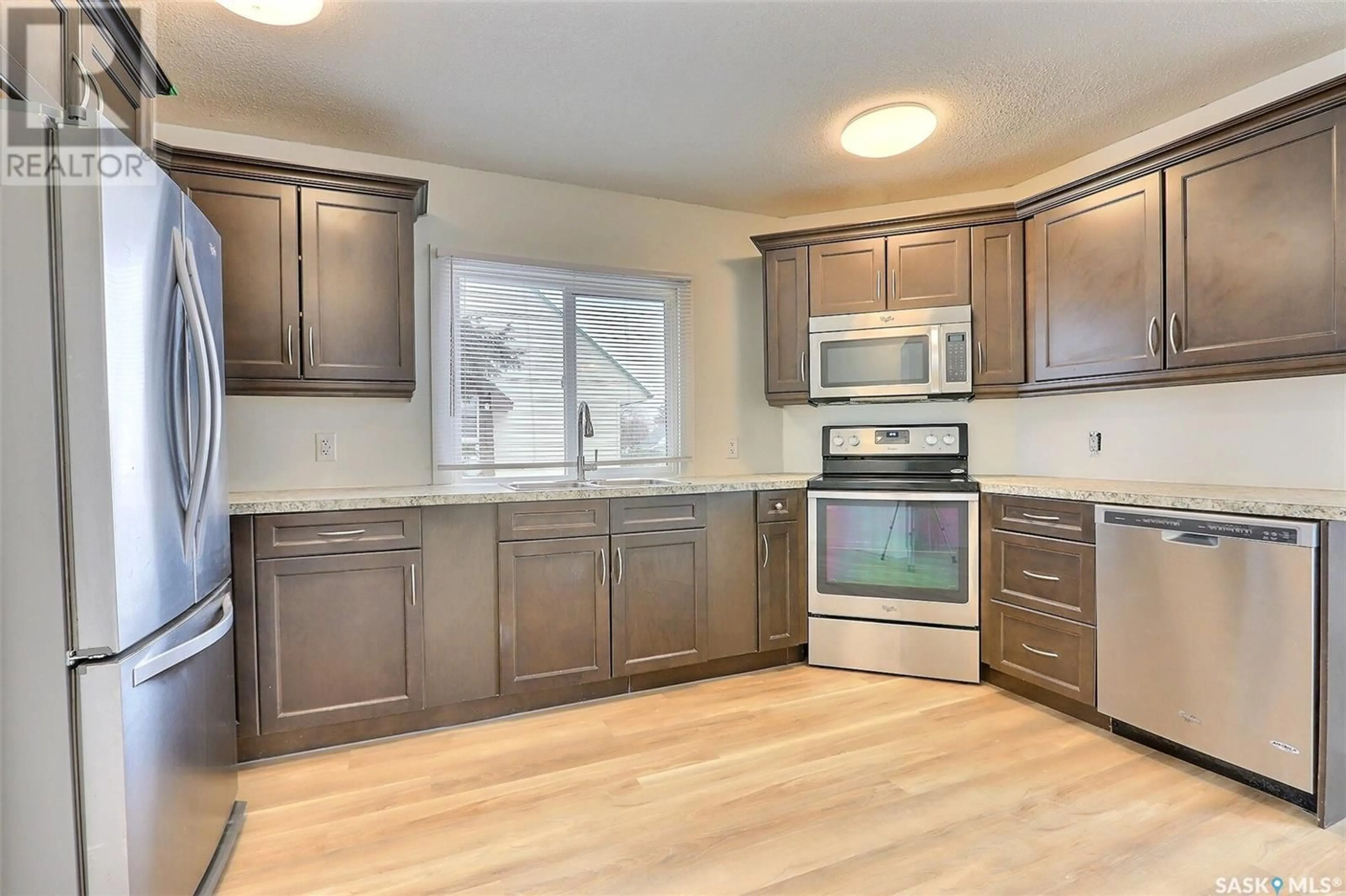 Open concept kitchen, unknown for 575 20th STREET E, Prince Albert Saskatchewan S6V1L4