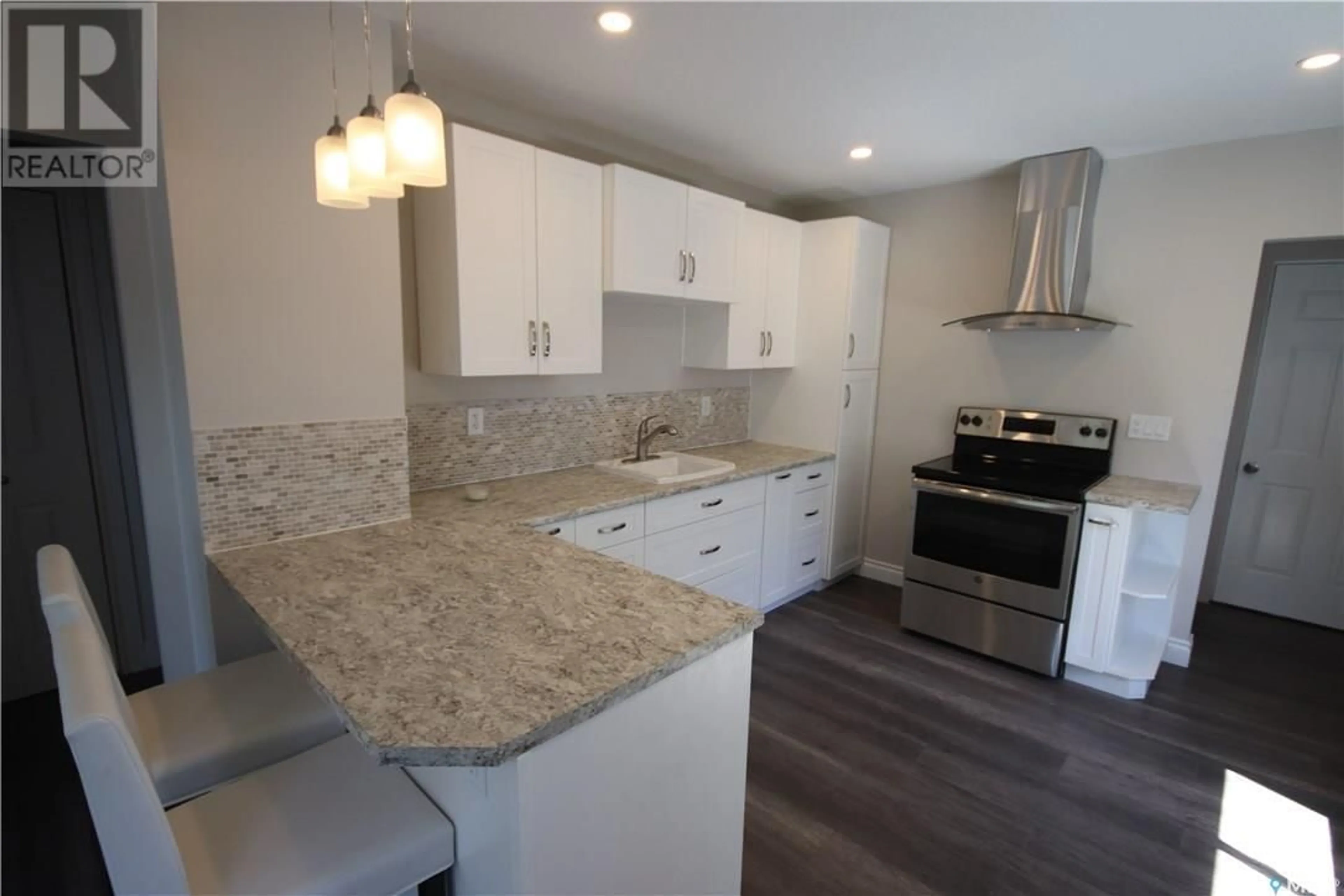 Open concept kitchen, ceramic/tile floor for 2263 Broder STREET, Regina Saskatchewan S4N3S7