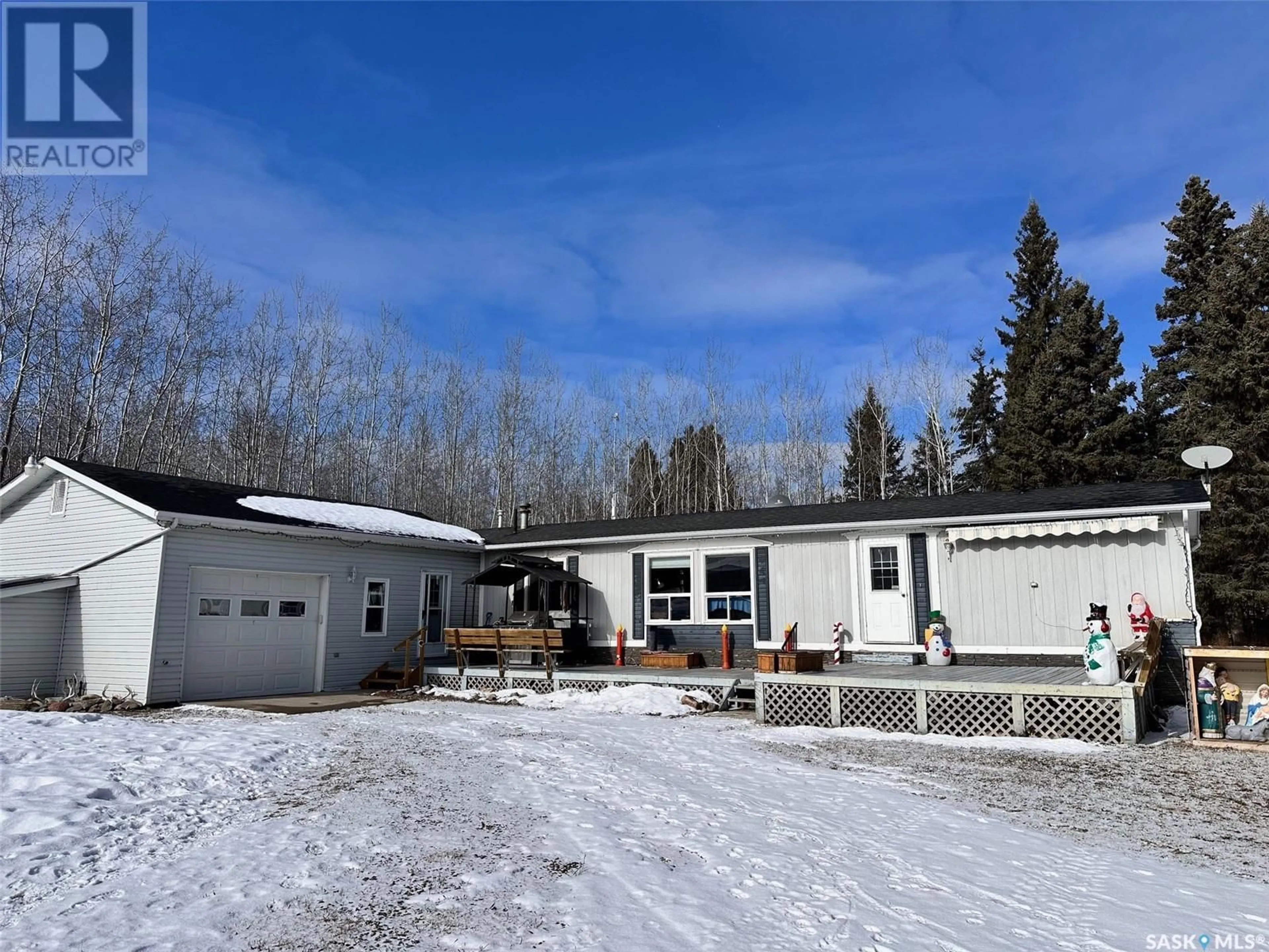 A pic from outside/outdoor area/front of a property/back of a property/a pic from drone, building for Armstrong ACREAGE, Spiritwood Rm No. 496 Saskatchewan S0J0L0