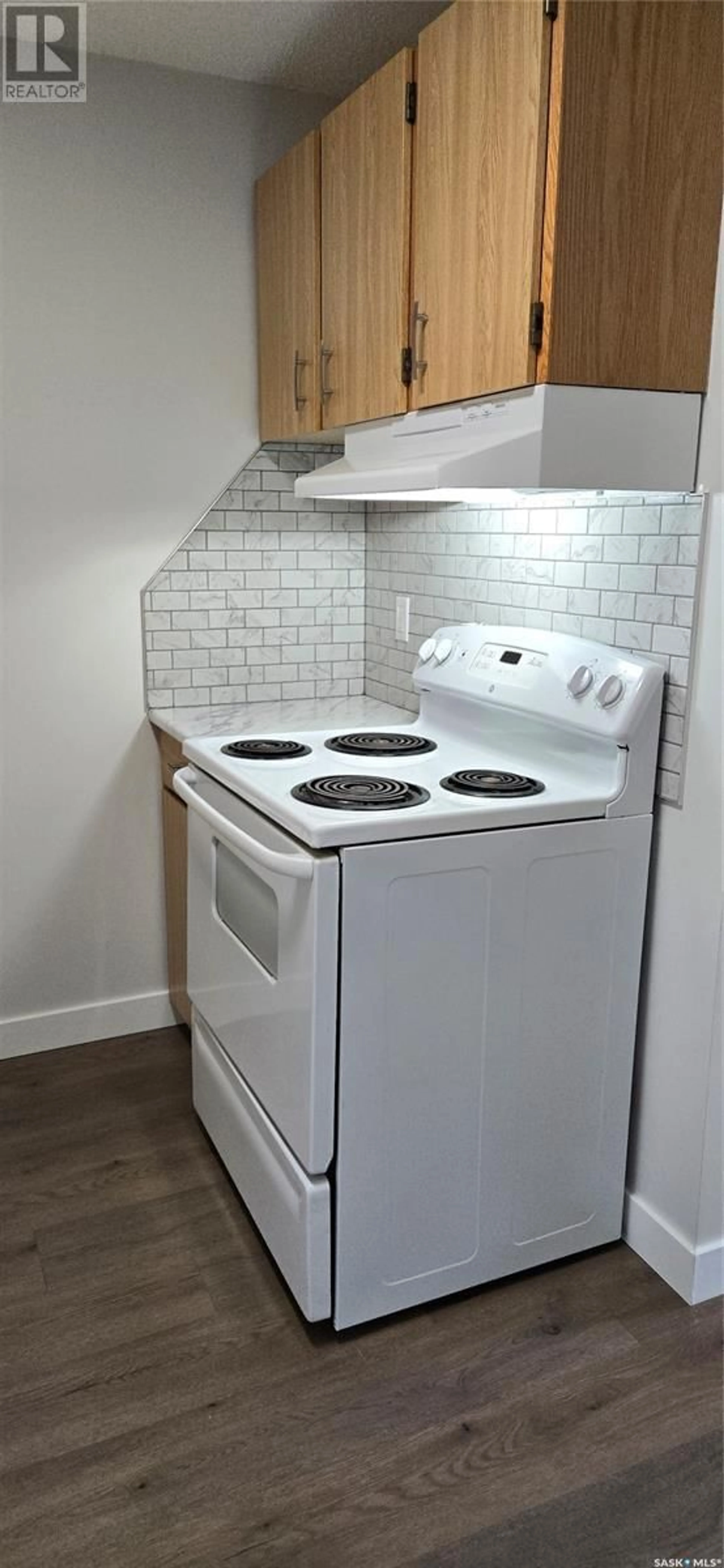 Standard kitchen, unknown for 206 - 1140 9TH AVENUE, Swift Current Saskatchewan S9H2S9