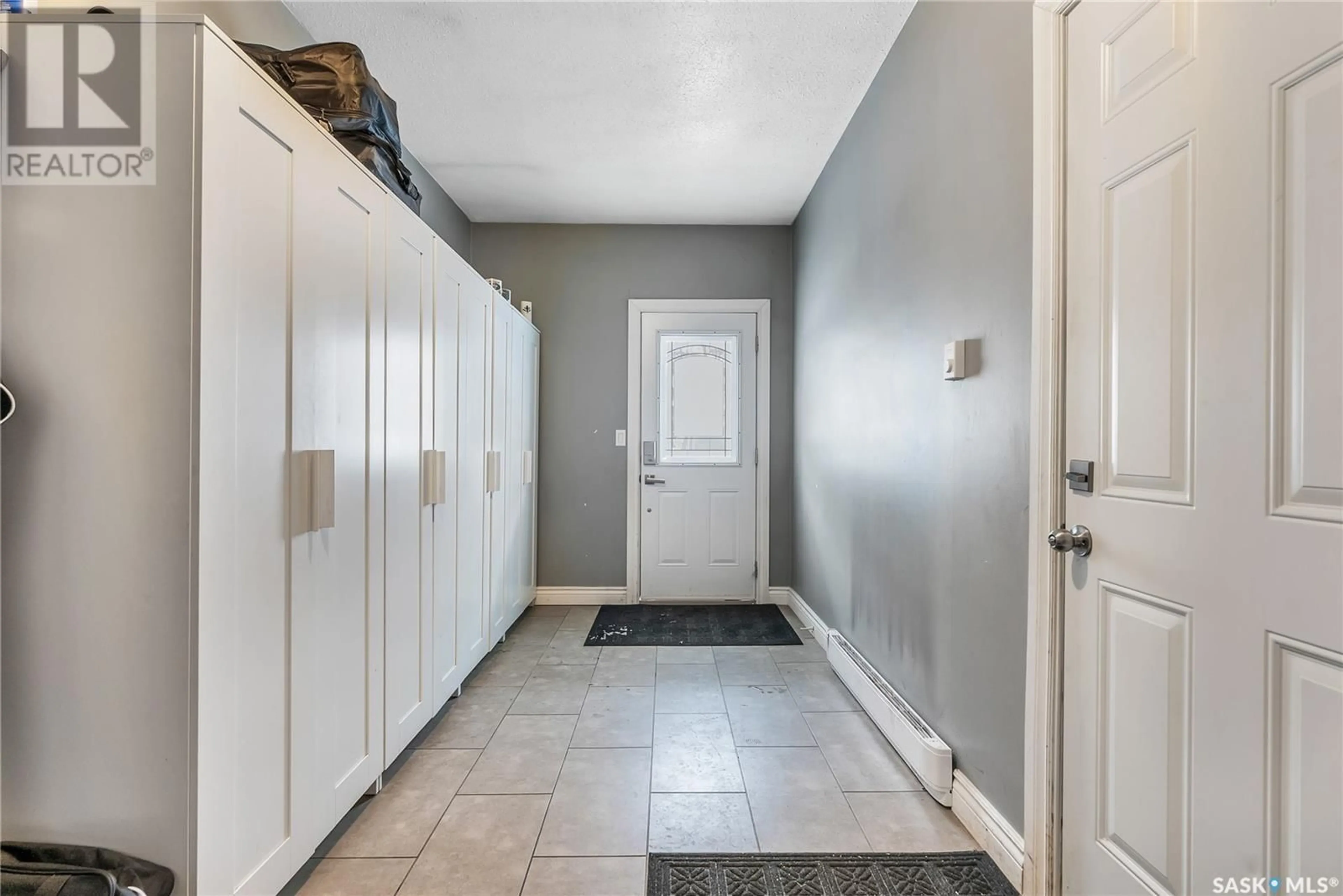 Indoor entryway for GAREAU ACREAGE, St. Isidore De Bellevue Saskatchewan S7J0E0