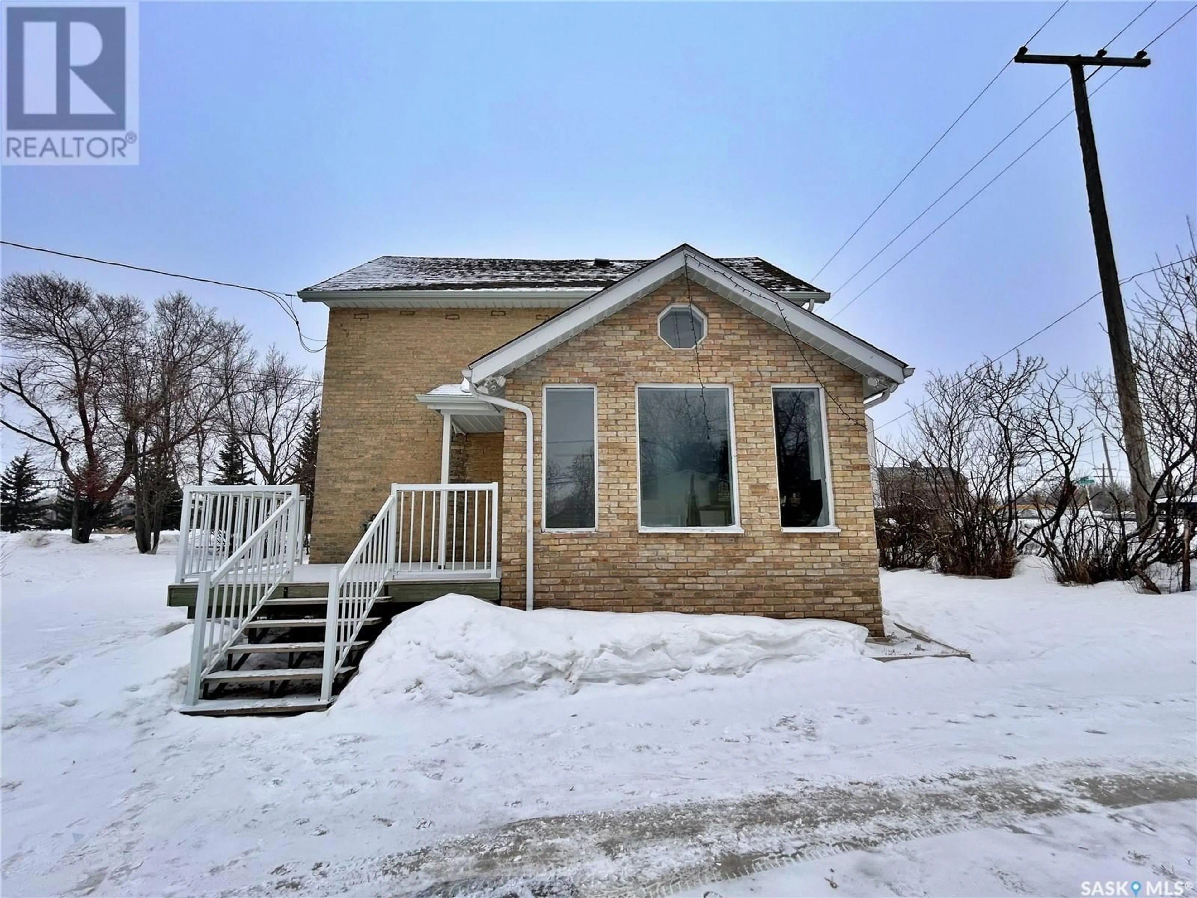 Unknown for 902 NORTH FRONT STREET, Moosomin Saskatchewan S0G3N0
