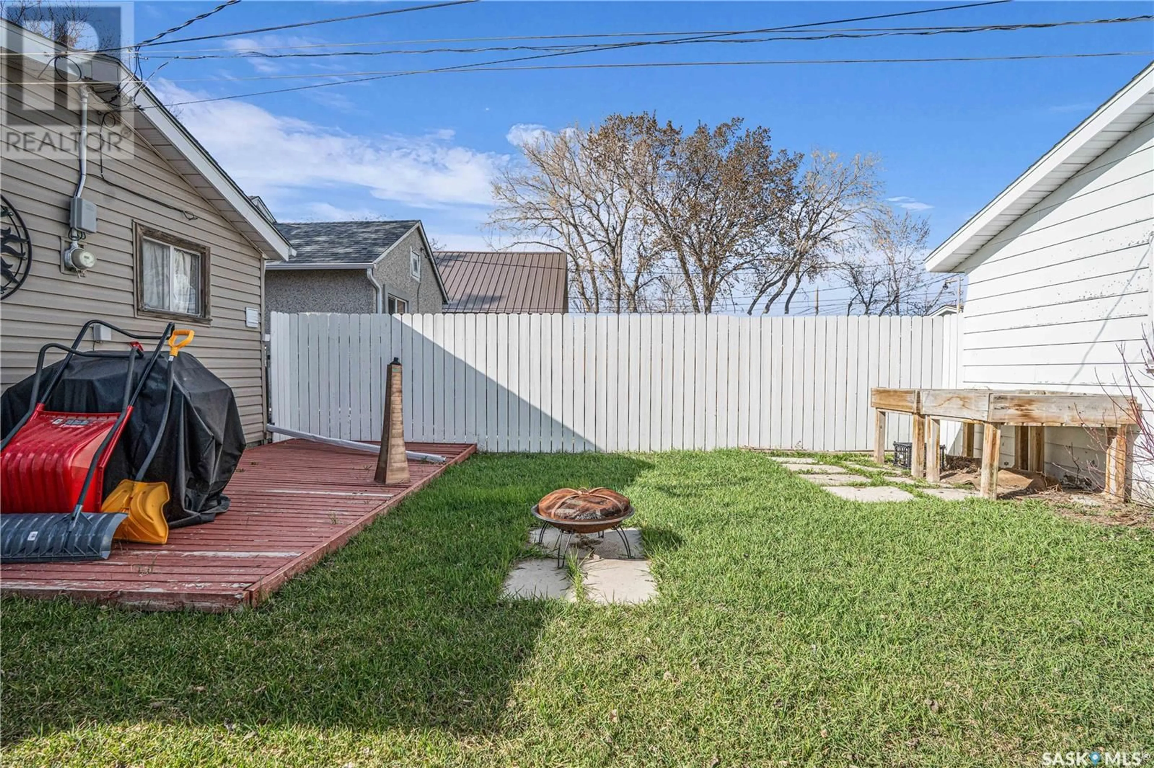Patio, street for 2229 MCDONALD STREET, Regina Saskatchewan S4N2Y9