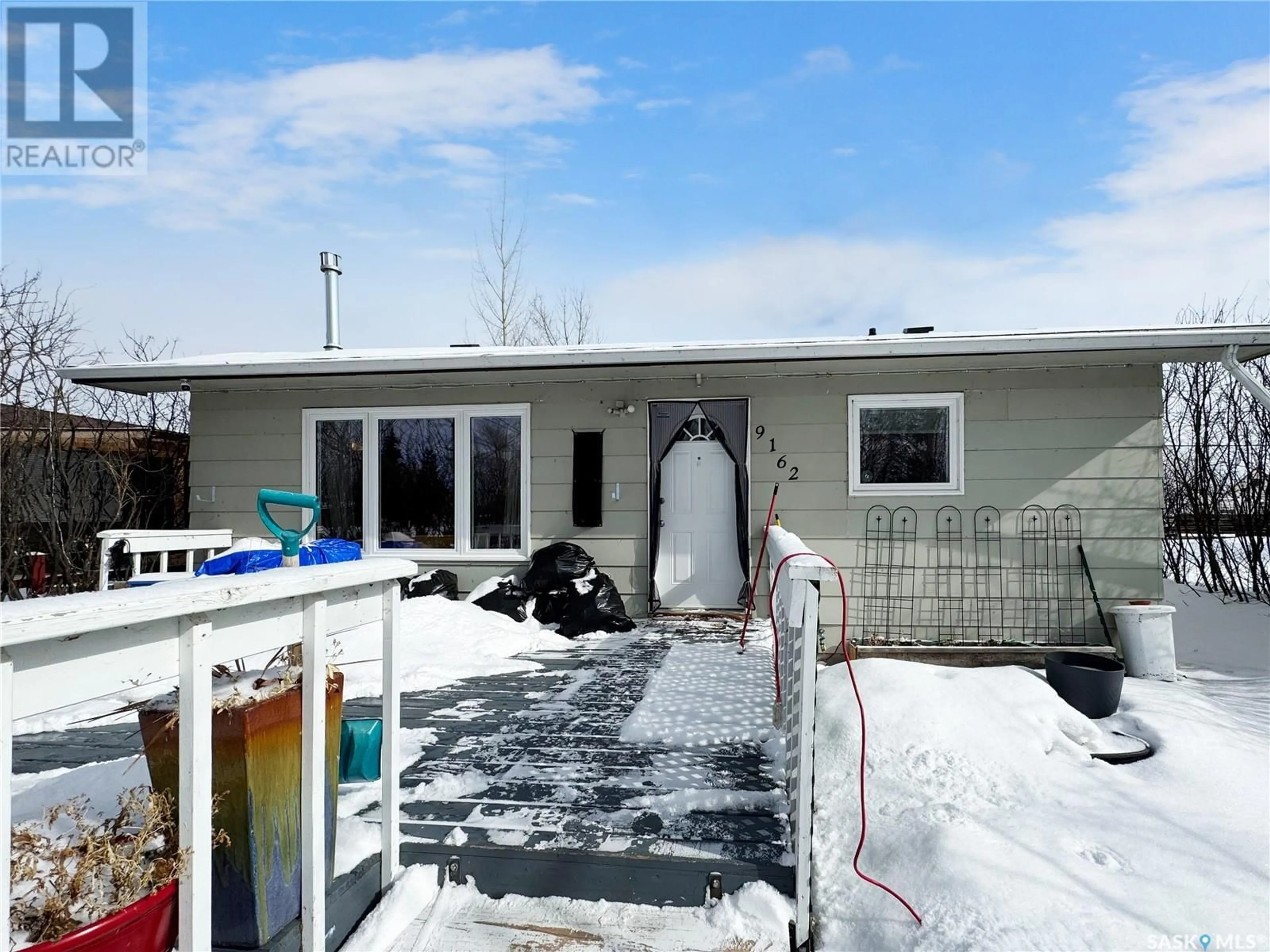 Home with vinyl exterior material, unknown for 9162 DONALD CRESCENT, Cochin Saskatchewan S0M0L0