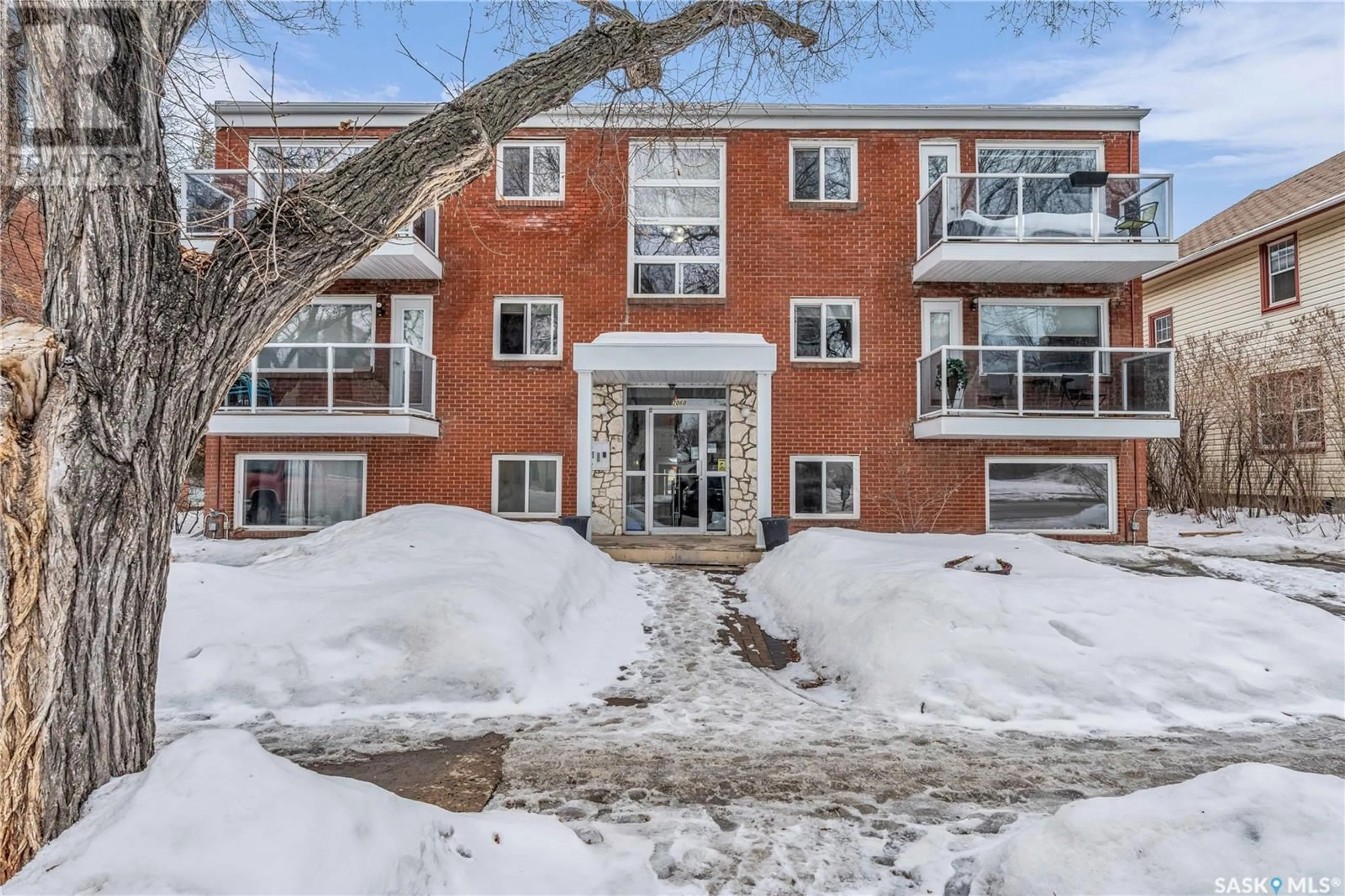 Unknown for 8 2060 LORNE STREET, Regina Saskatchewan S4P2M2