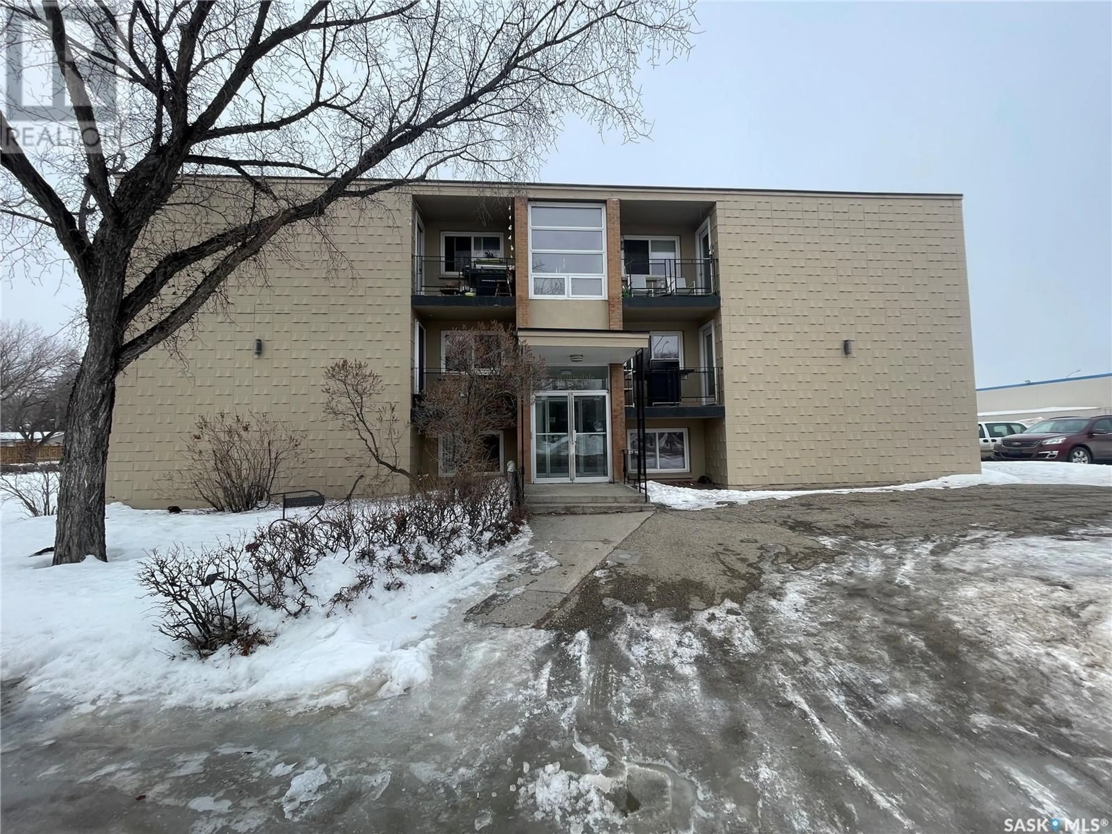 Unknown for 5 - 2620 5TH AVENUE, Regina Saskatchewan S4R5E5