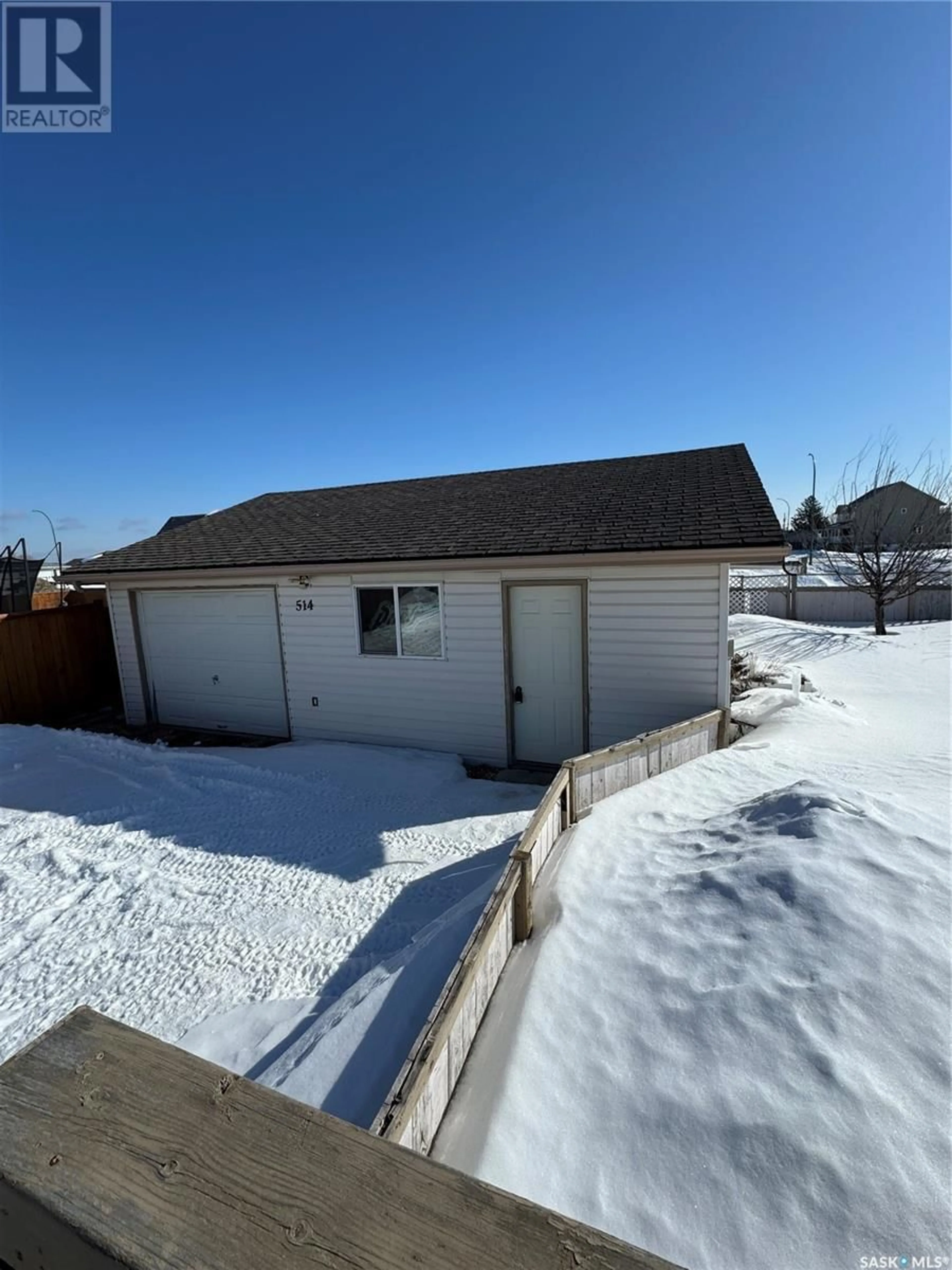 Standard kitchen, unknown for 514 MACMILLIAN STREET, Hudson Bay Saskatchewan S0E0Y0
