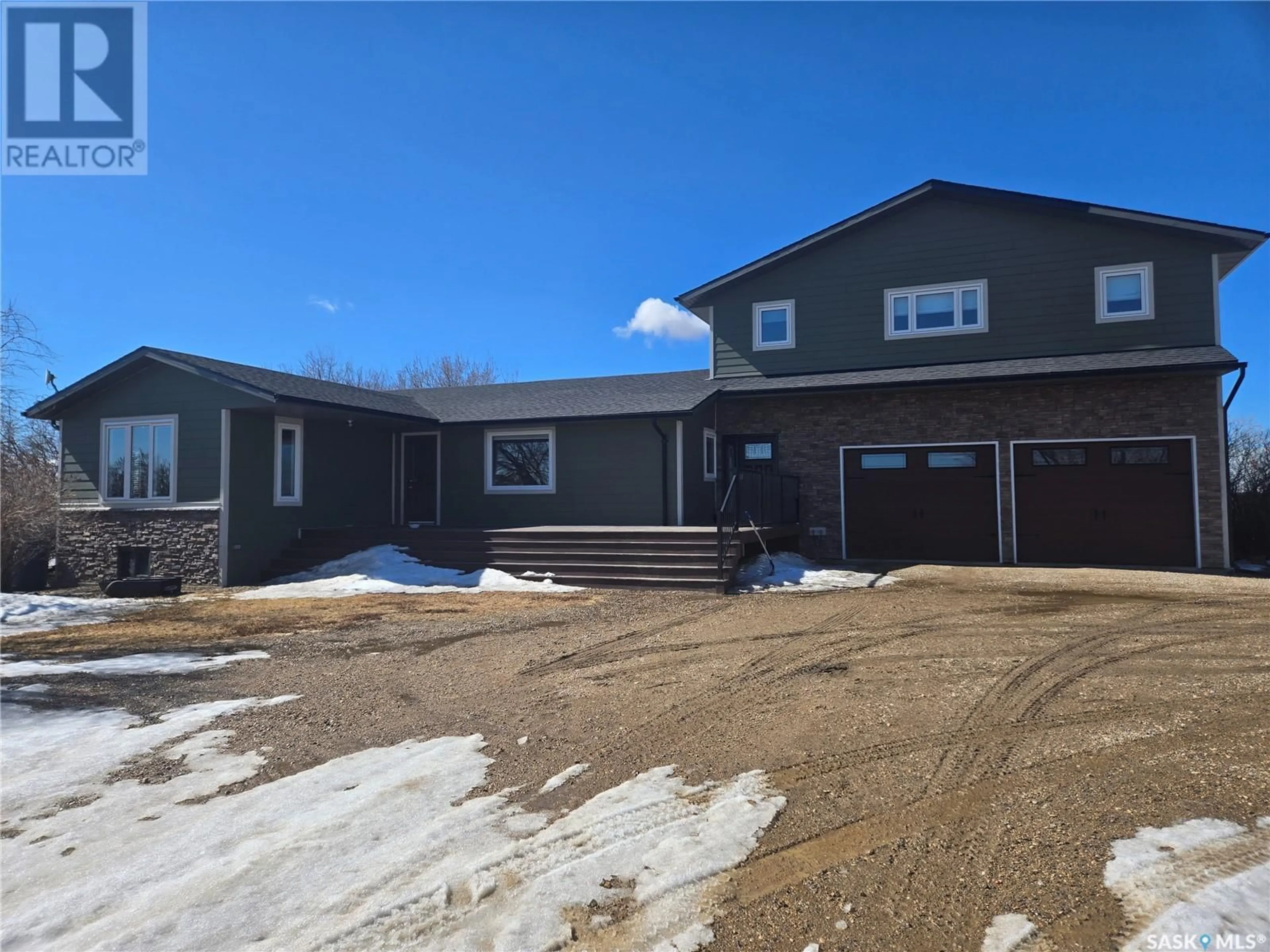 Home with vinyl exterior material, unknown for FREITAG FARM, Moose Creek Rm No. 33 Saskatchewan S0C0A0