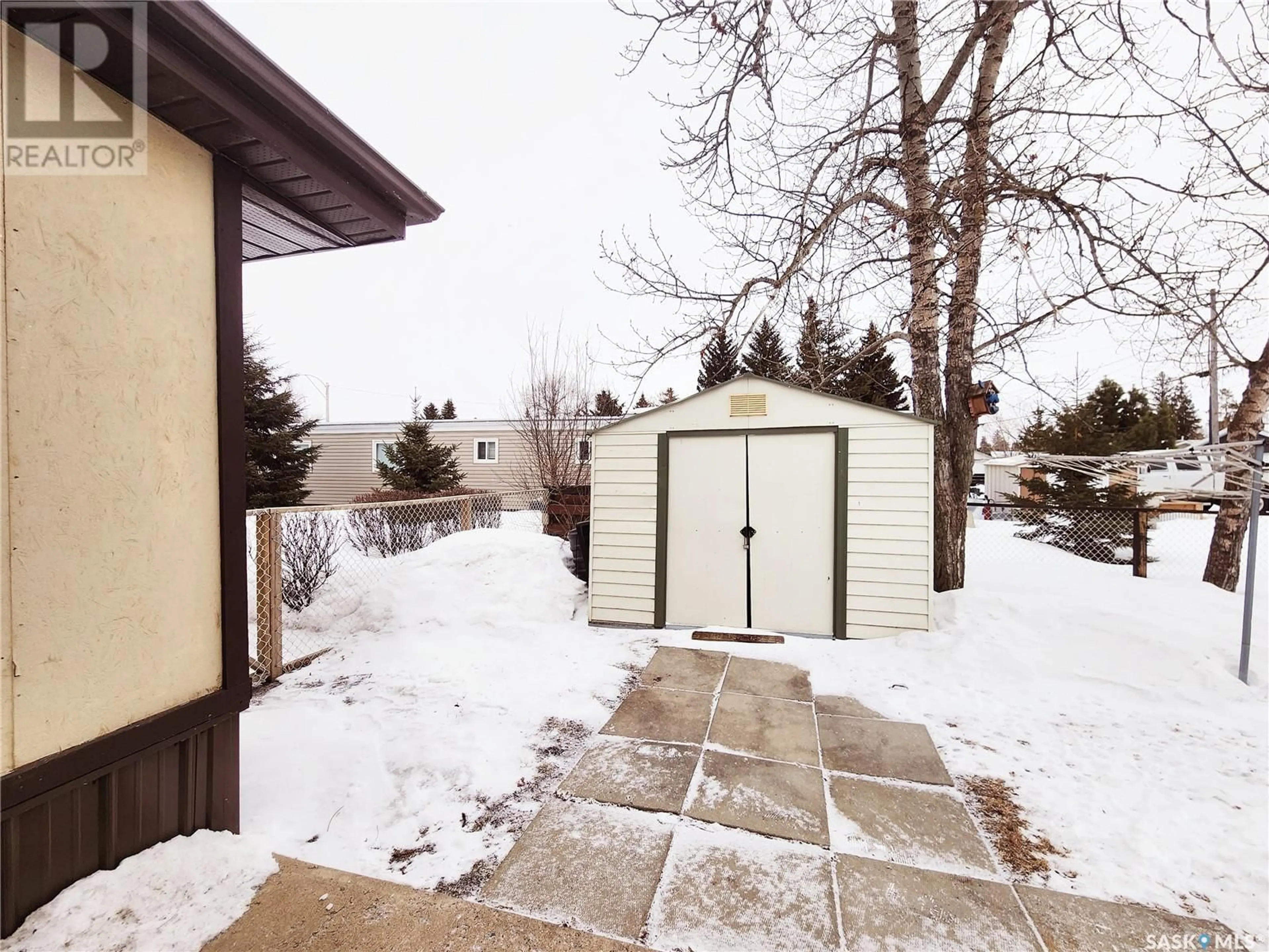 Shed for 703 5th AVENUE W, Melville Saskatchewan S0A2P0