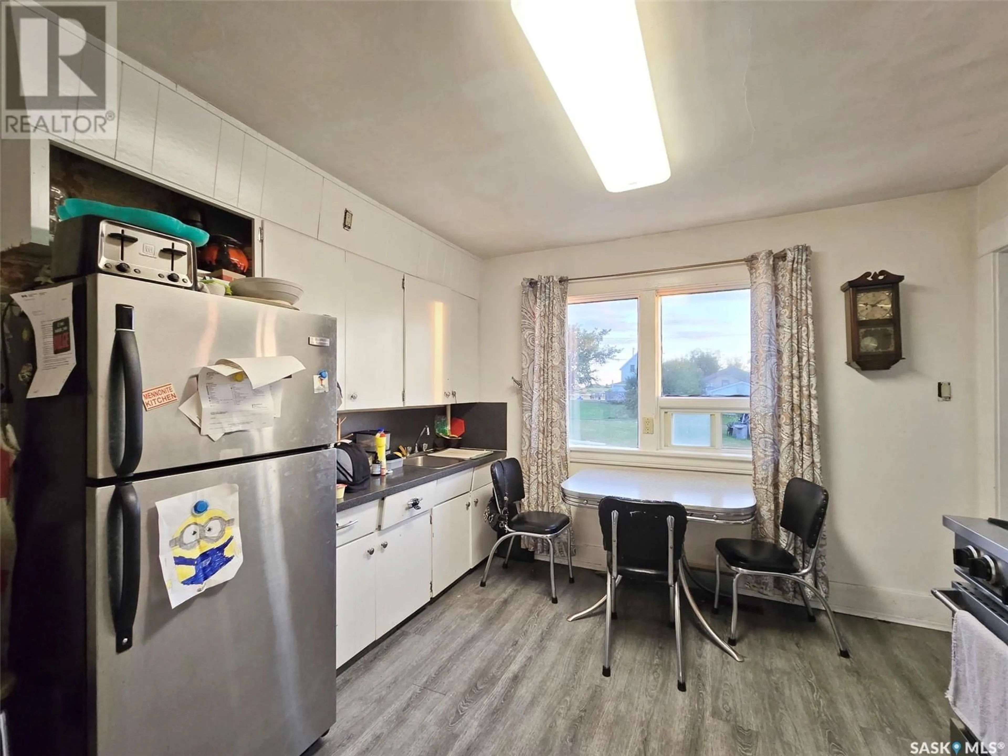 Standard kitchen, wood/laminate floor for 110 2ND AVENUE, Young Saskatchewan S0K4Y0