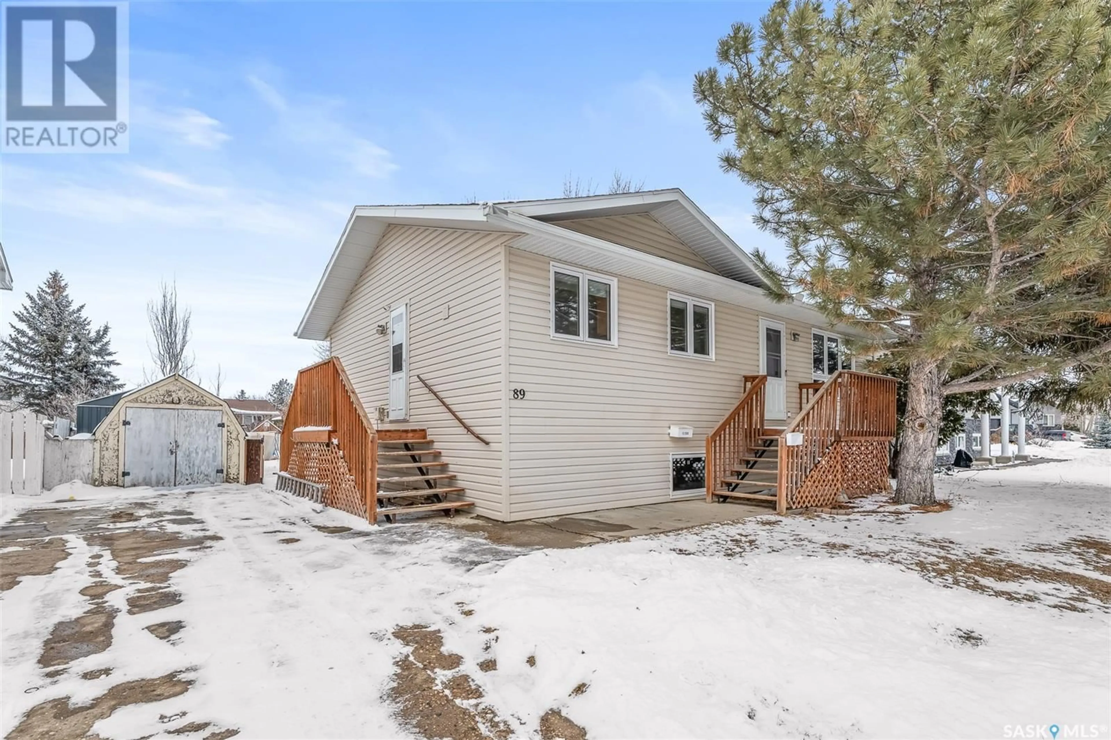 Home with vinyl exterior material, unknown for 89 DAISY CRESCENT, Moose Jaw Saskatchewan S6J1C3