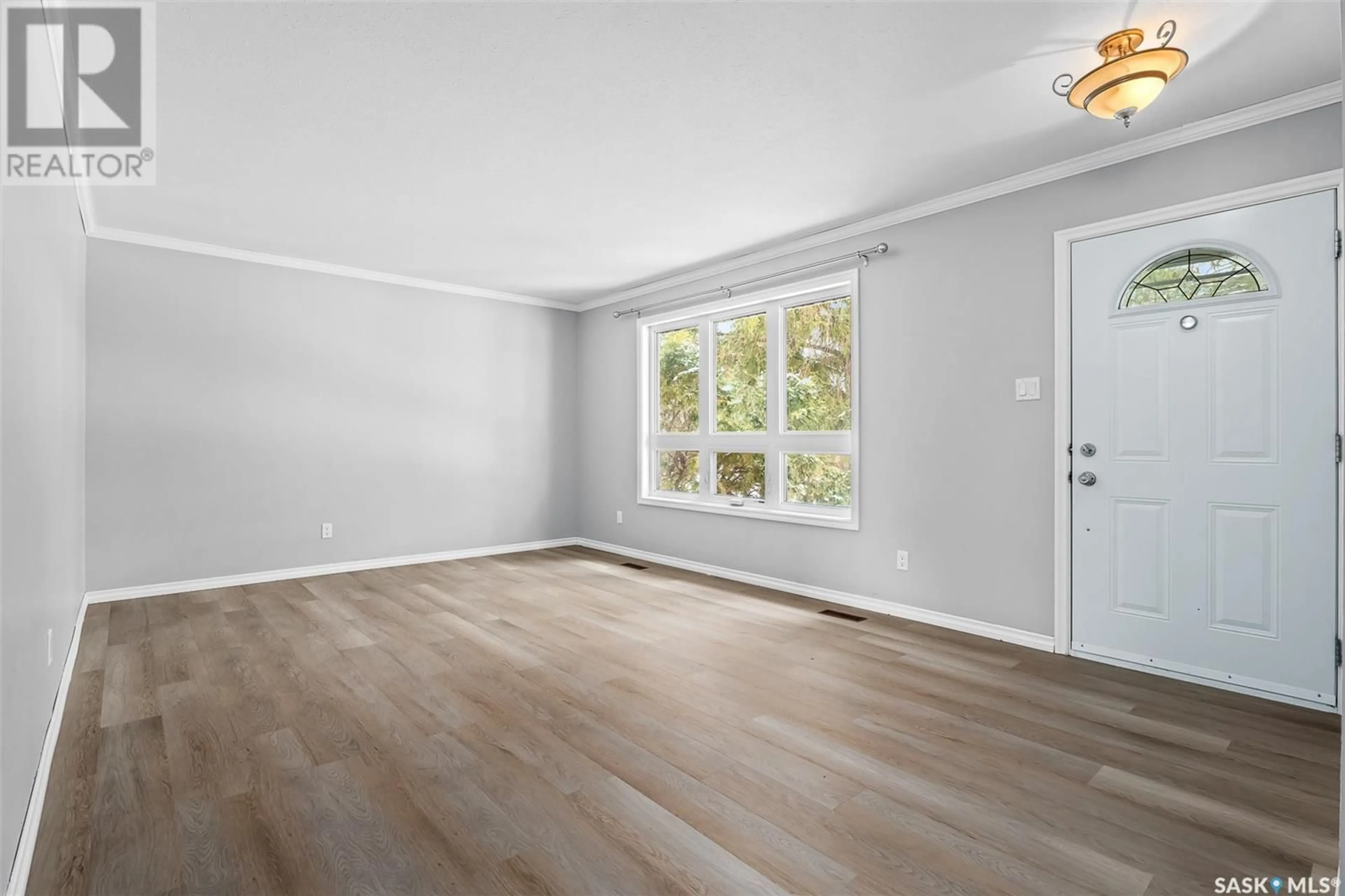 A pic of a room for 89 DAISY CRESCENT, Moose Jaw Saskatchewan S6J1C3