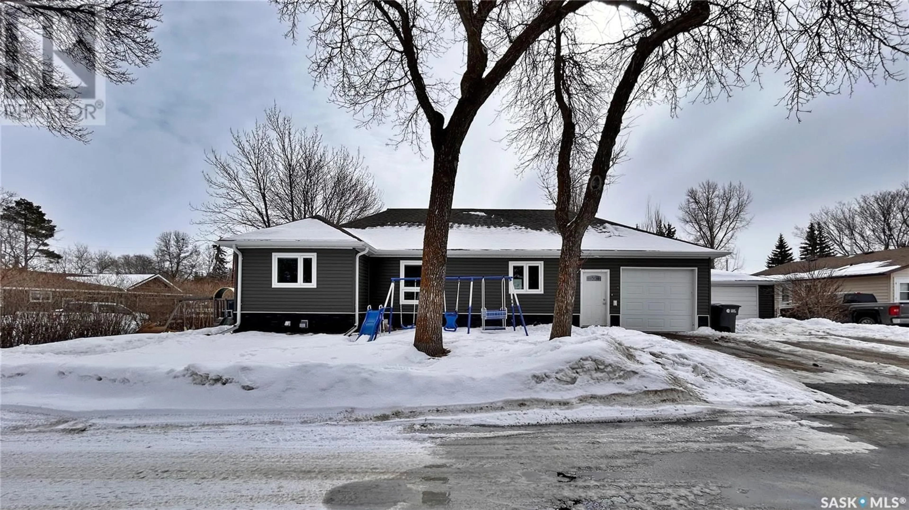 Unknown for 1401 MARK AVENUE, Moosomin Saskatchewan S0G3N0
