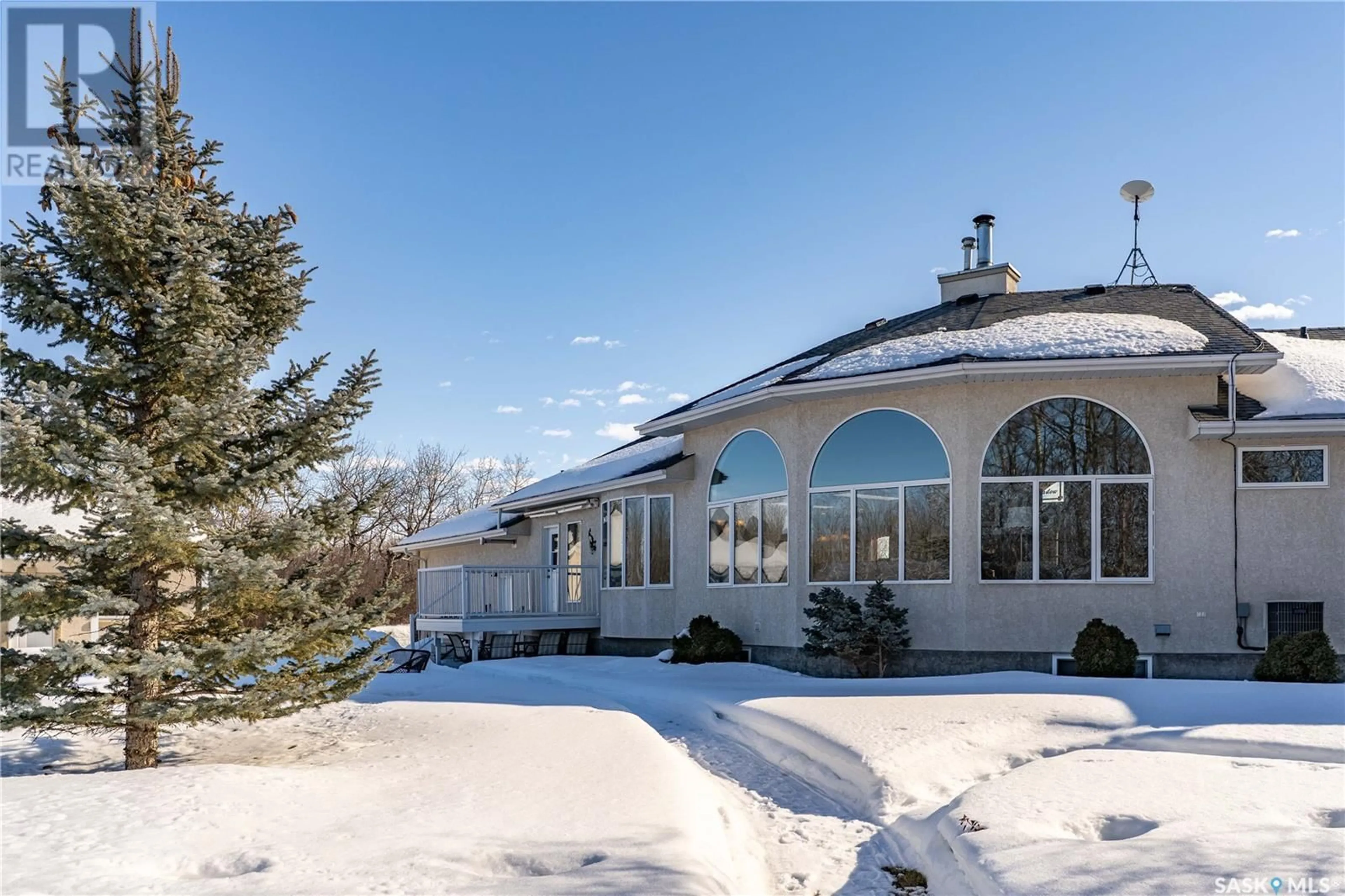 Indoor foyer for The Meadow Acreage, Corman Park Rm No. 344 Saskatchewan S7V0A9