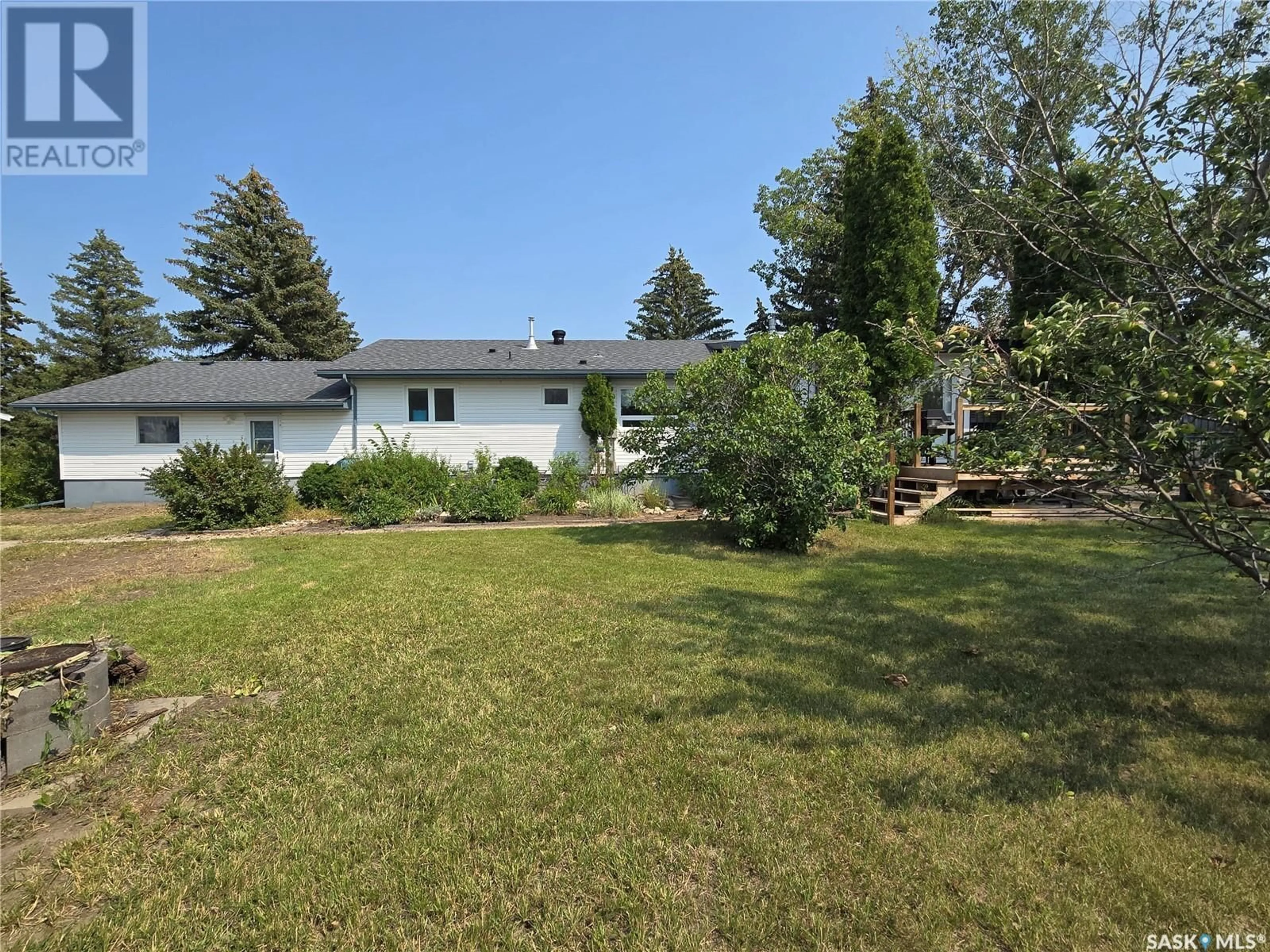 A pic from outside/outdoor area/front of a property/back of a property/a pic from drone, unknown for 314 MILDEN STREET, Conquest Saskatchewan S0L0C0