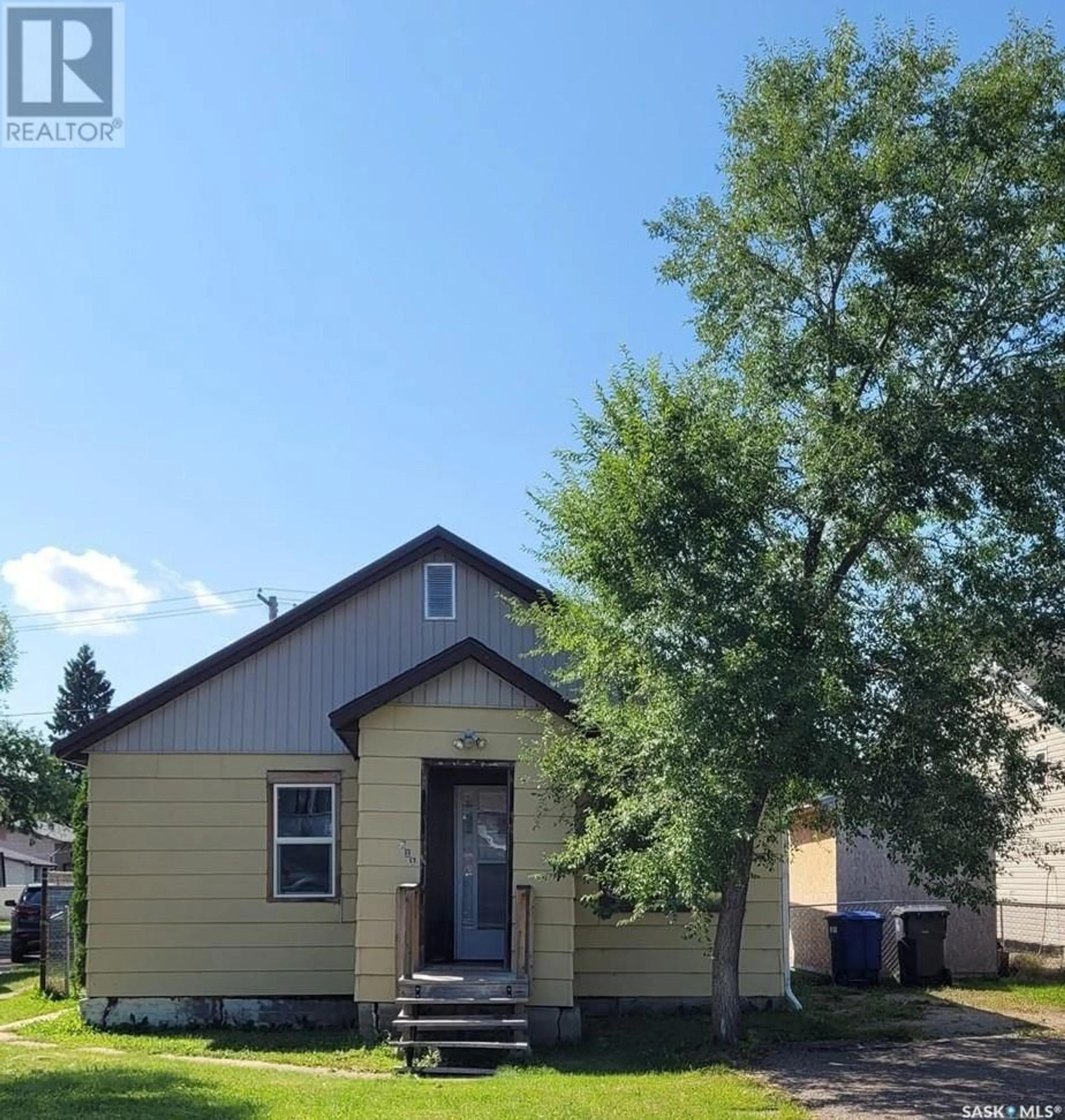 Unknown for 211 3rd STREET W, Meadow Lake Saskatchewan S9X1Y6