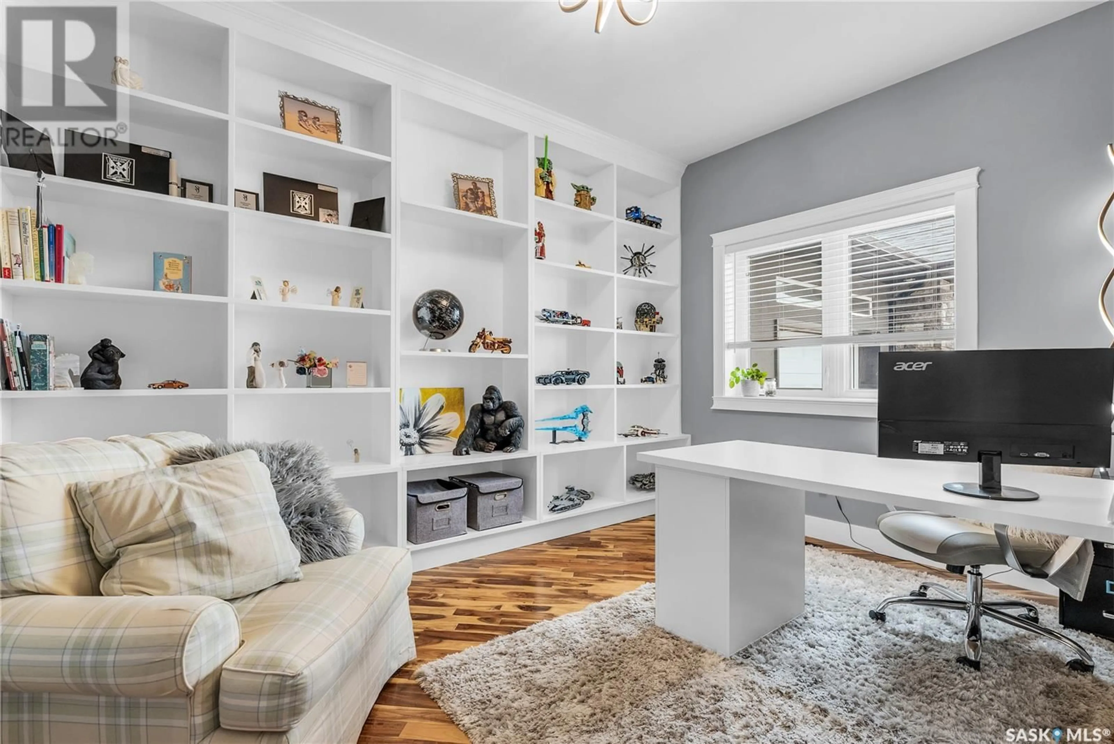 Living room with furniture, unknown for 104 Aspen WAY, Aberdeen Rm No. 373 Saskatchewan S7K3J9