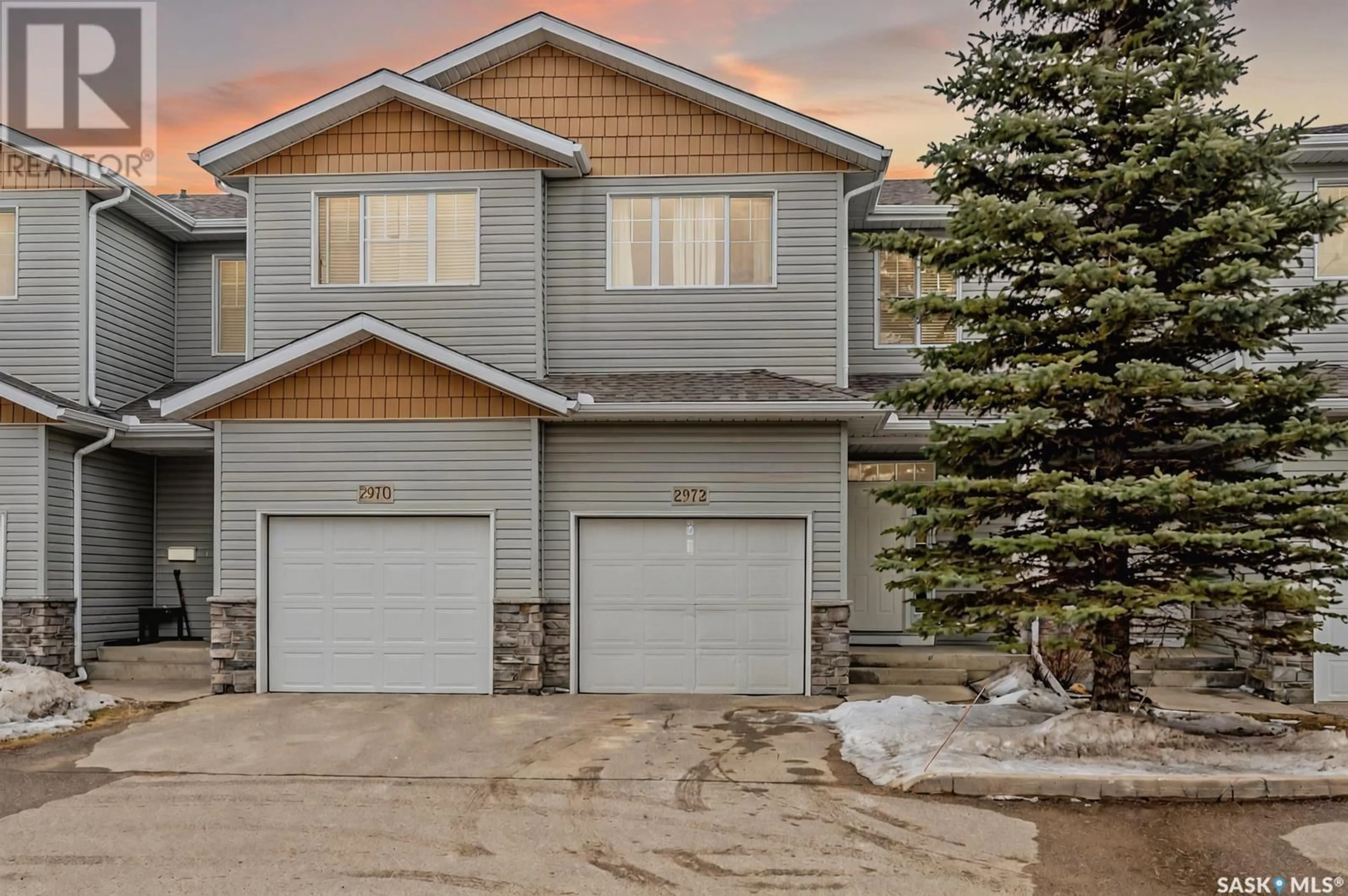 Home with vinyl exterior material, street for 2972 Cranbourn CRESCENT, Regina Saskatchewan S4V3E4