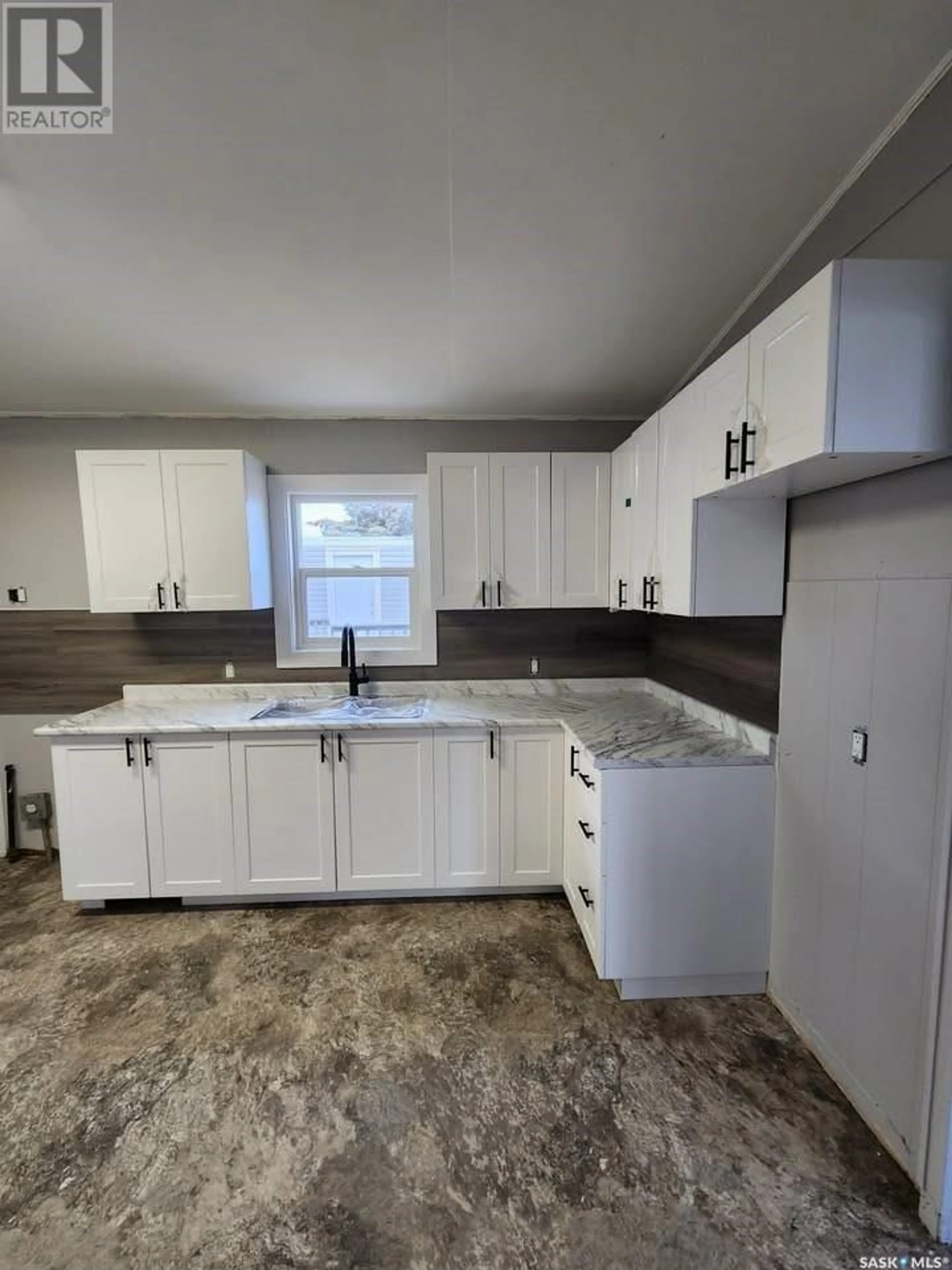 Open concept kitchen, unknown for 55 1401 114th STREET, North Battleford Saskatchewan S9A3G4