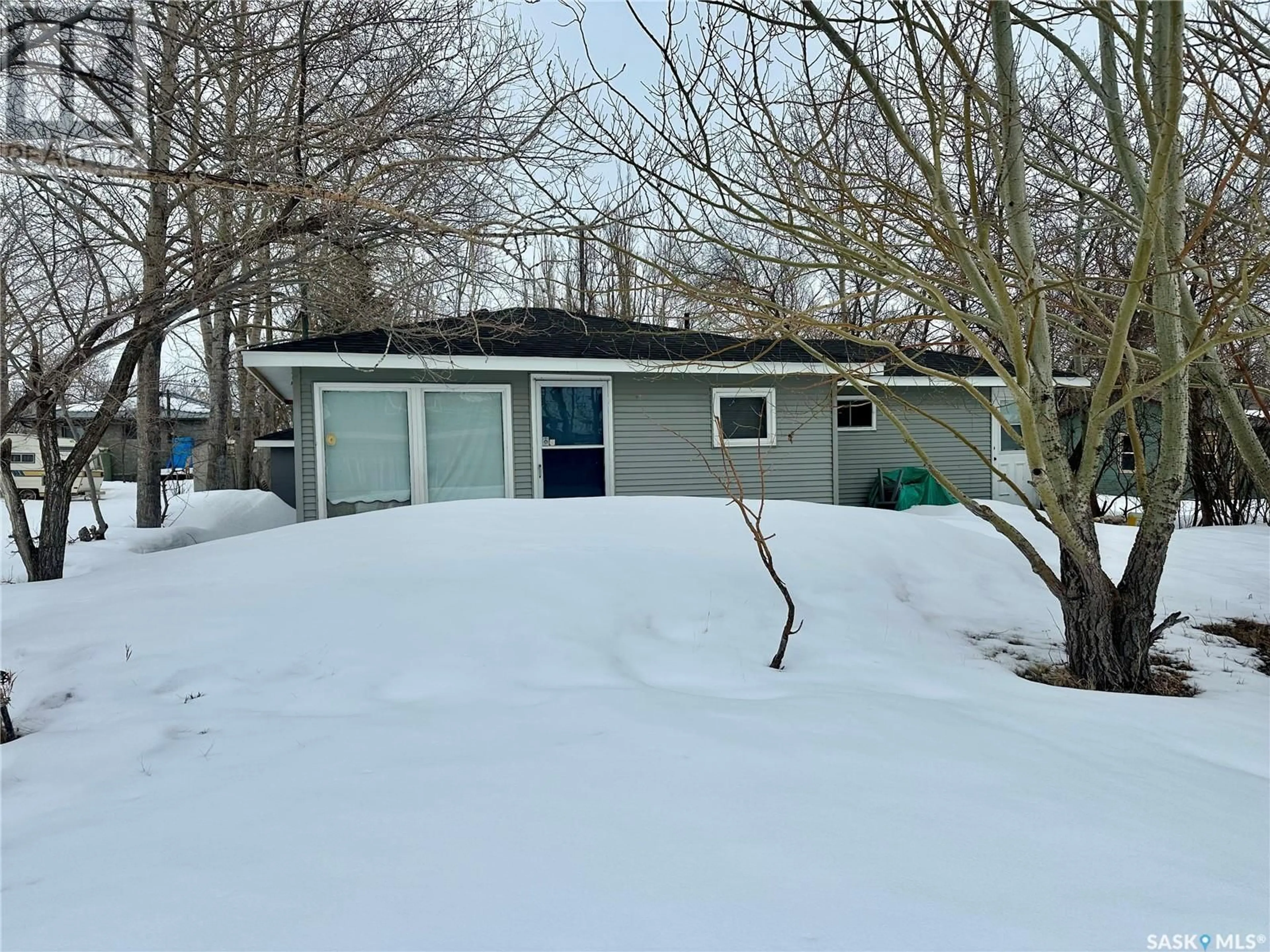 Shed for 1 Maple STREET, Grandview Beach Saskatchewan S0G1C0