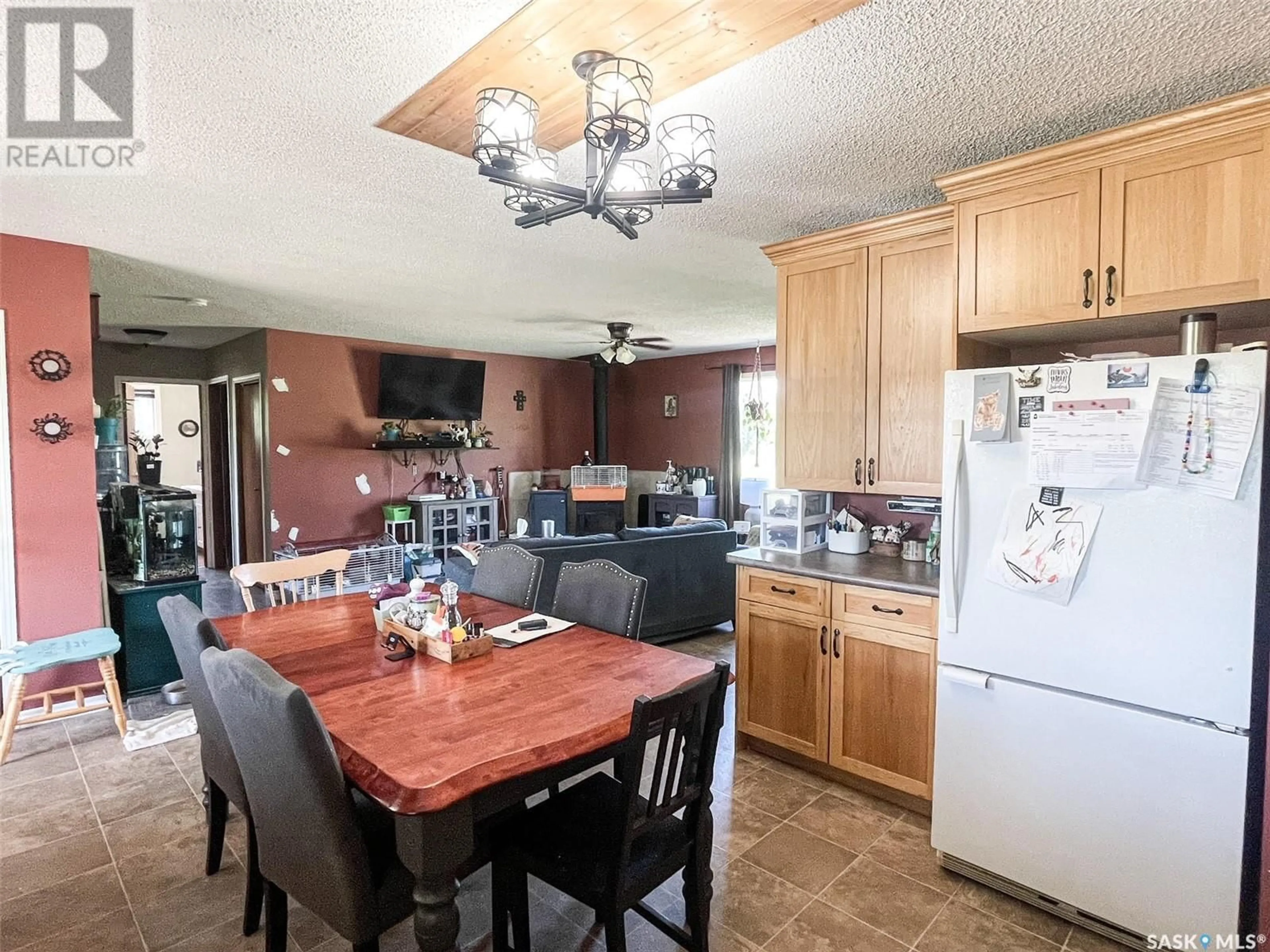Open concept kitchen, unknown for GOODWIN ACREAGE, Meadow Lake Rm No.588 Saskatchewan S9X1Y2